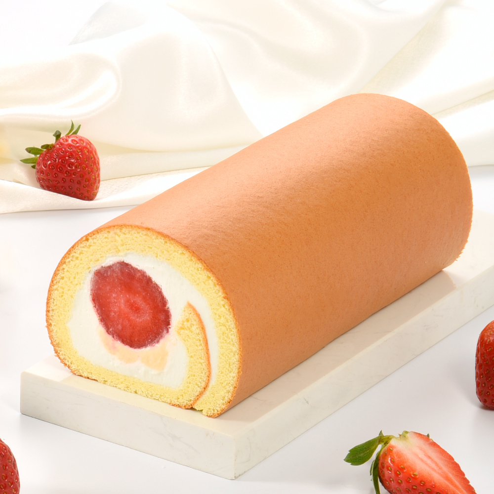 Strawberry Roll Cake