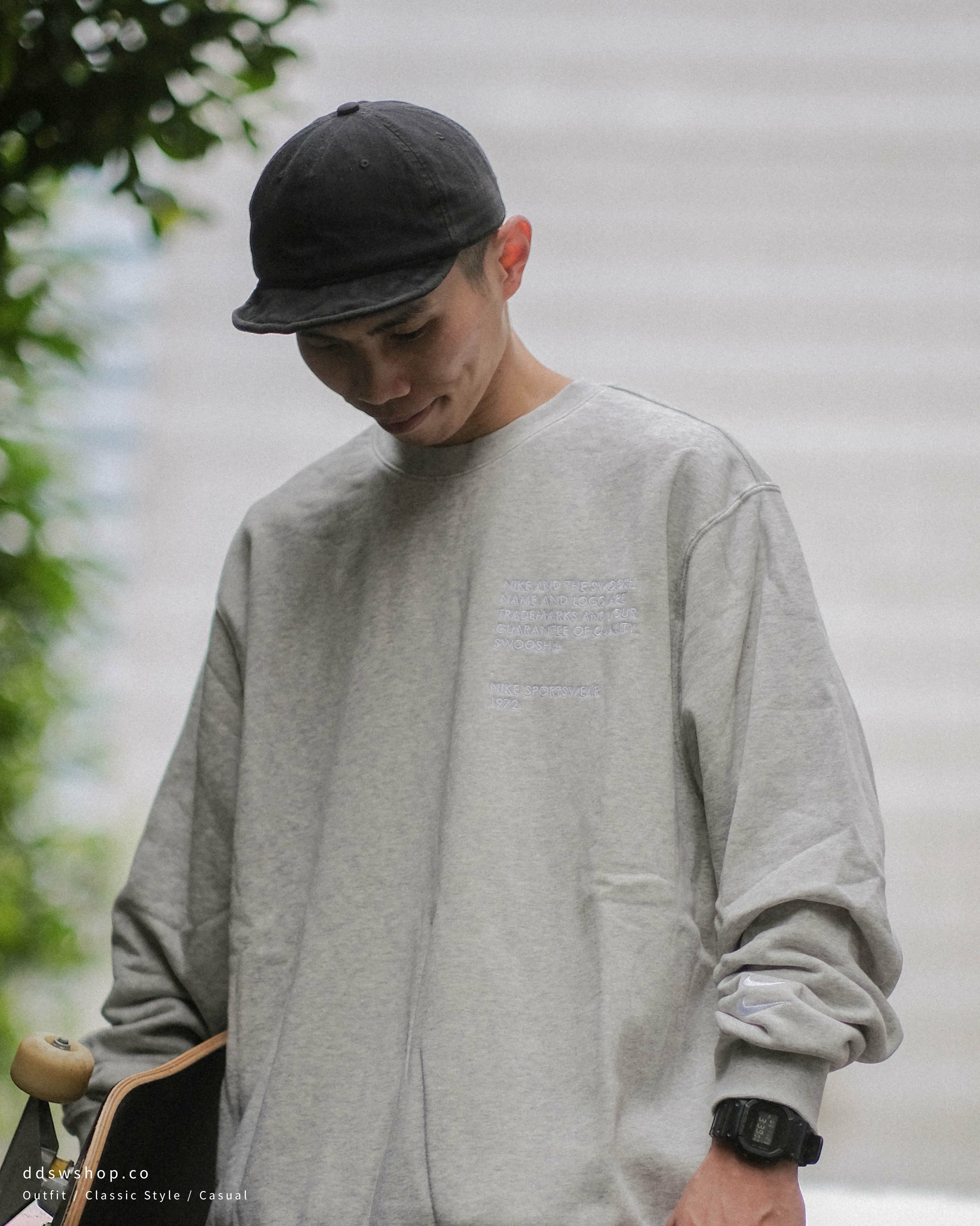 Nike NSW Swoosh Crew 大學踢 刺繡 標語 手袖Logo 灰色 DJ0466-050