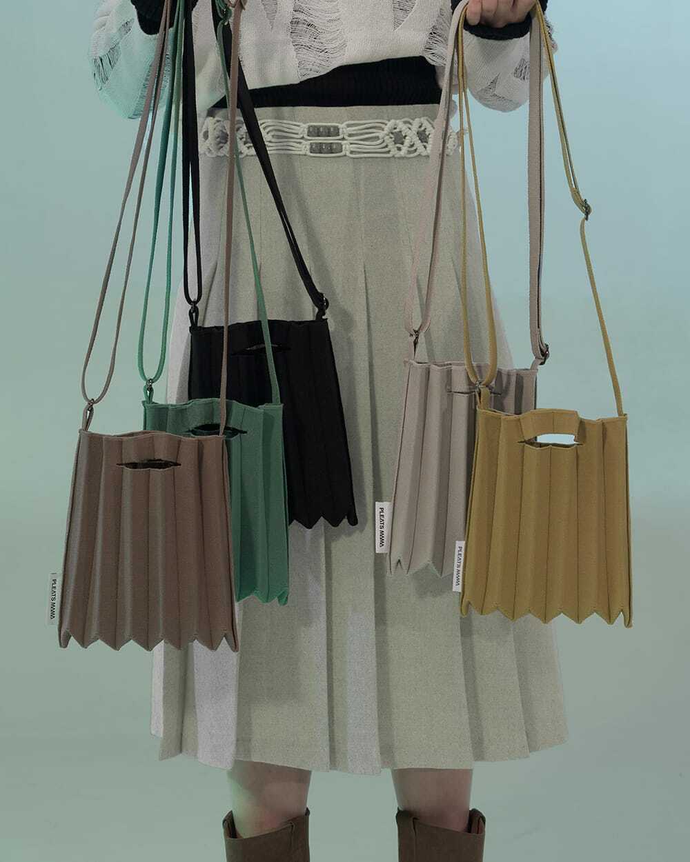 韓國代購> PLEATS MAMA STUDIO BAG