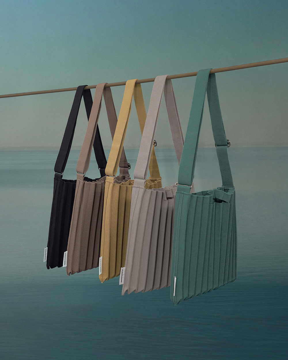 <韓國代購> PLEATS MAMA STUDIO BAG