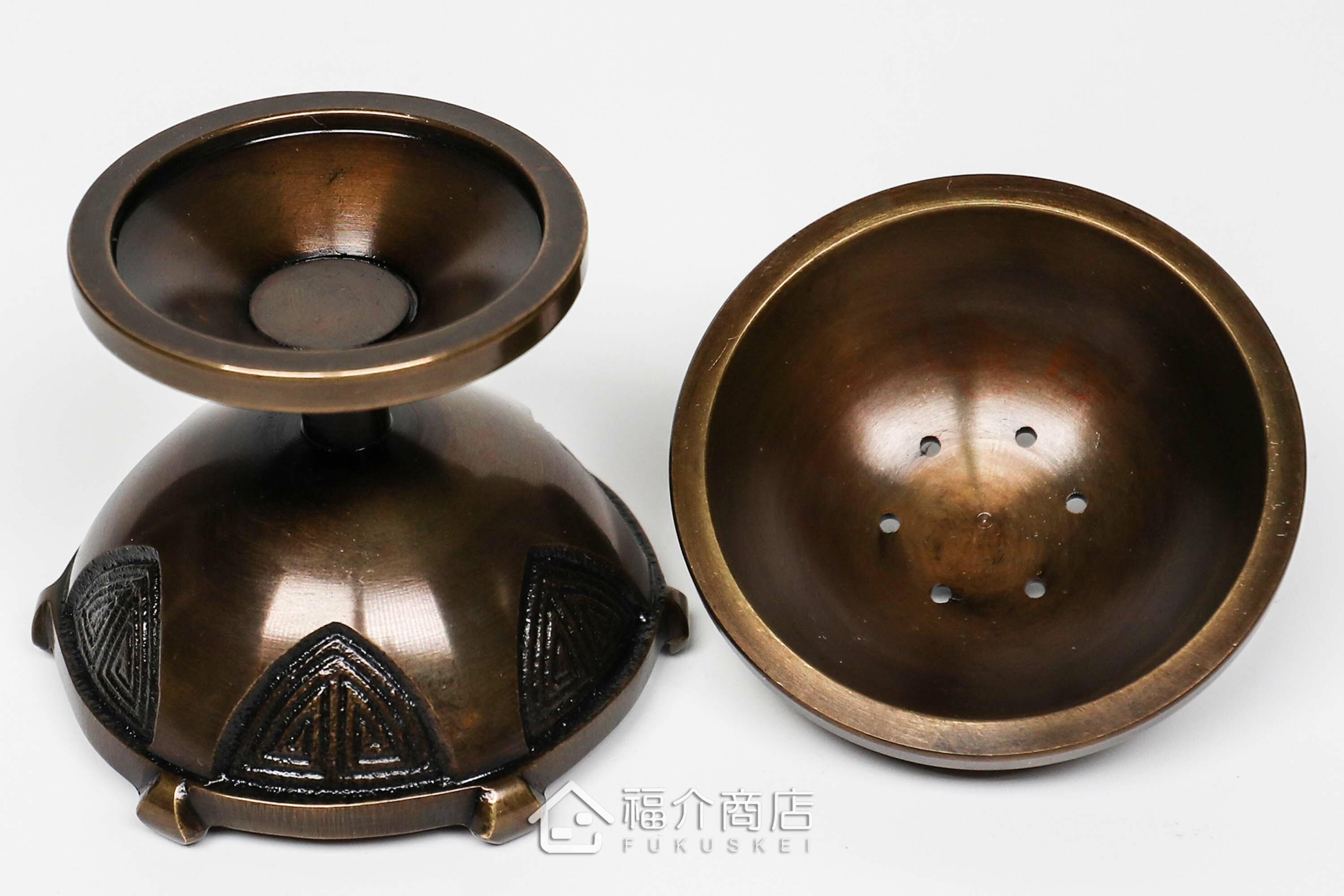 銅製香爐造型的蓋置