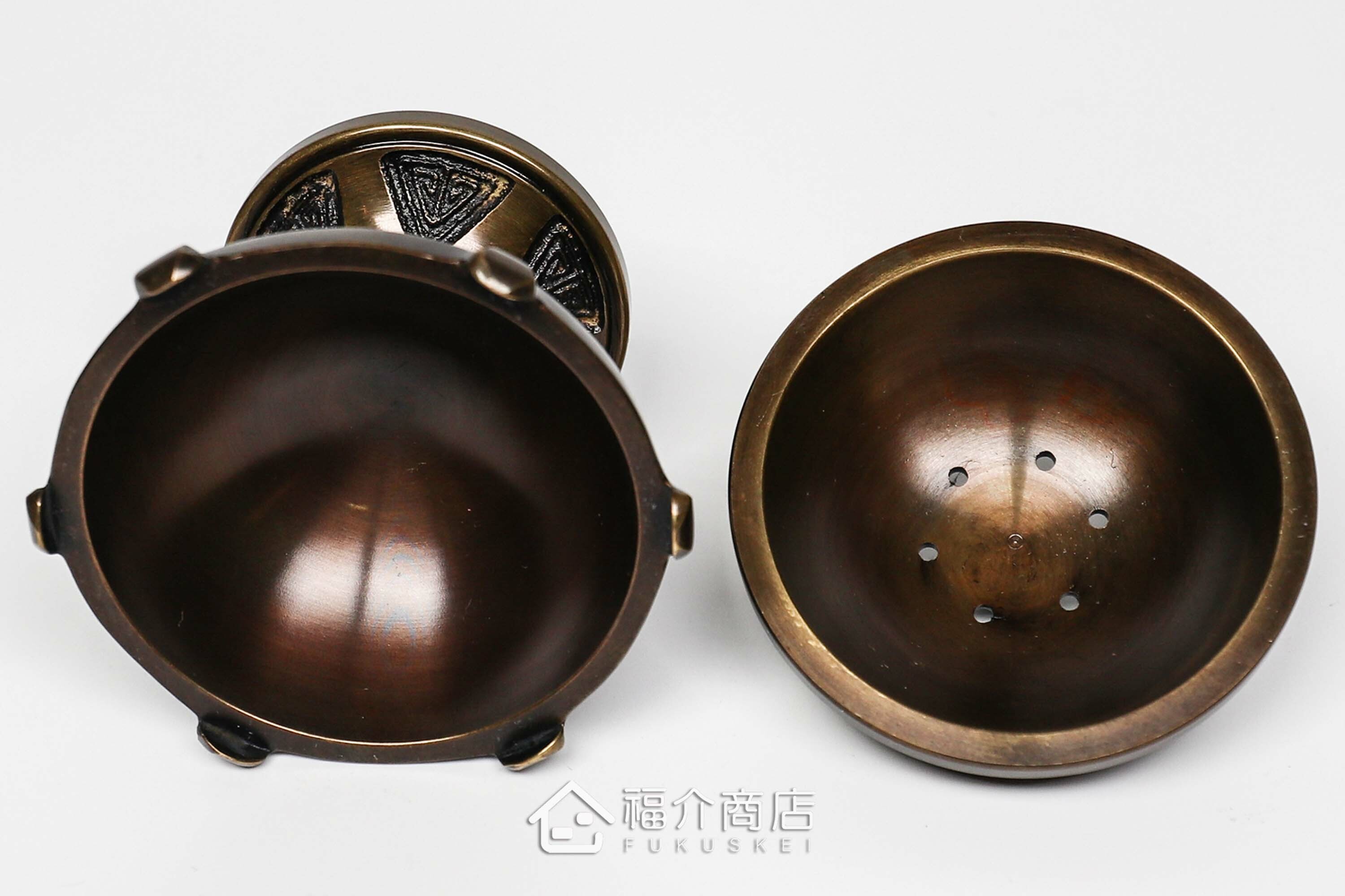 銅製香爐造型的蓋置