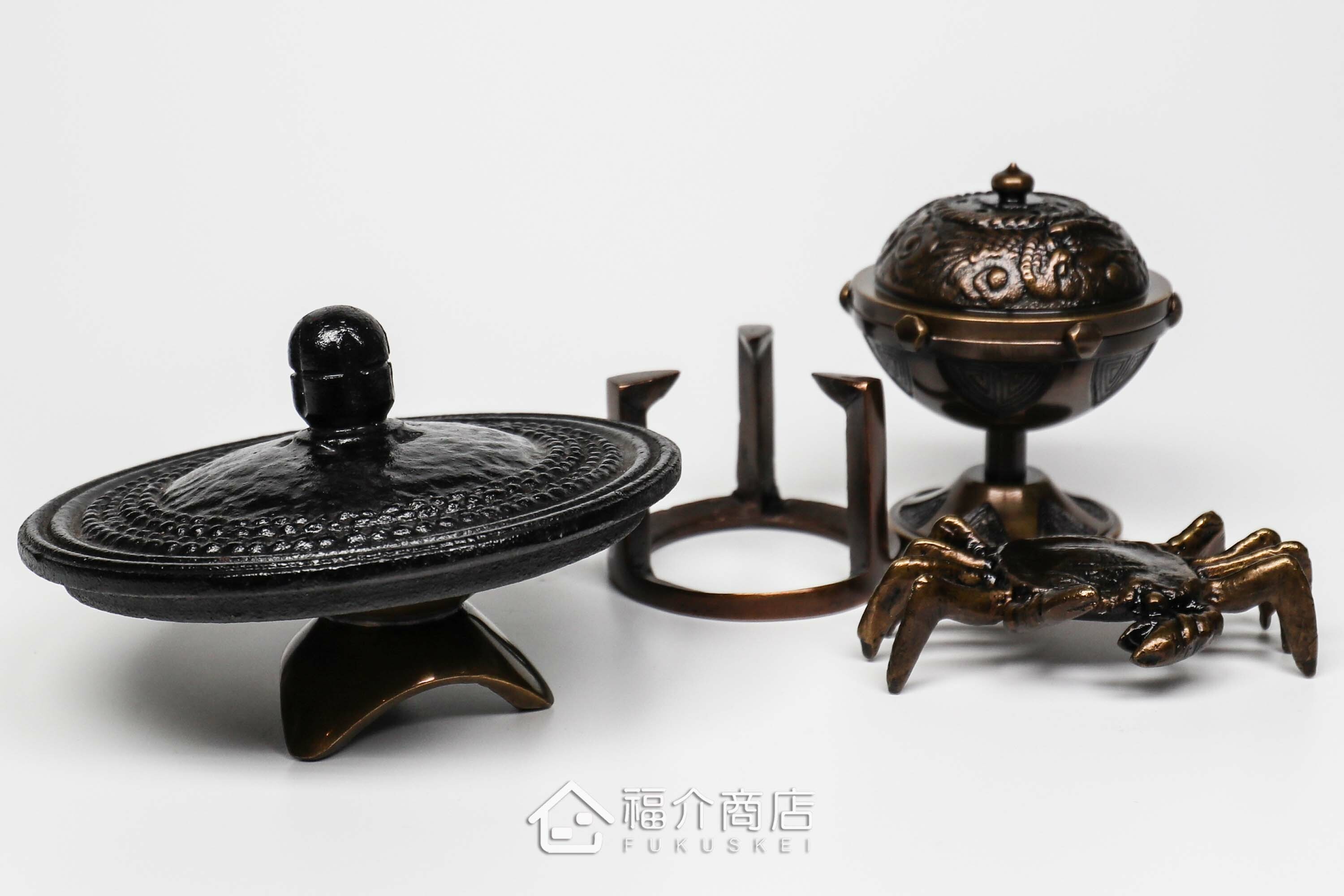 銅製的茶壺蓋置