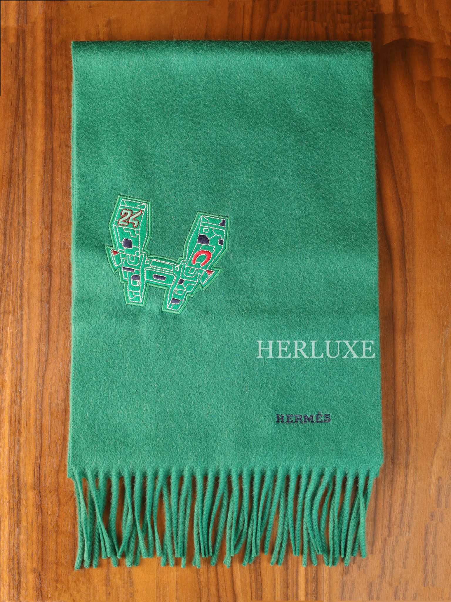 Muffler patch detail H robot vert 100% cachemire 150x25cm