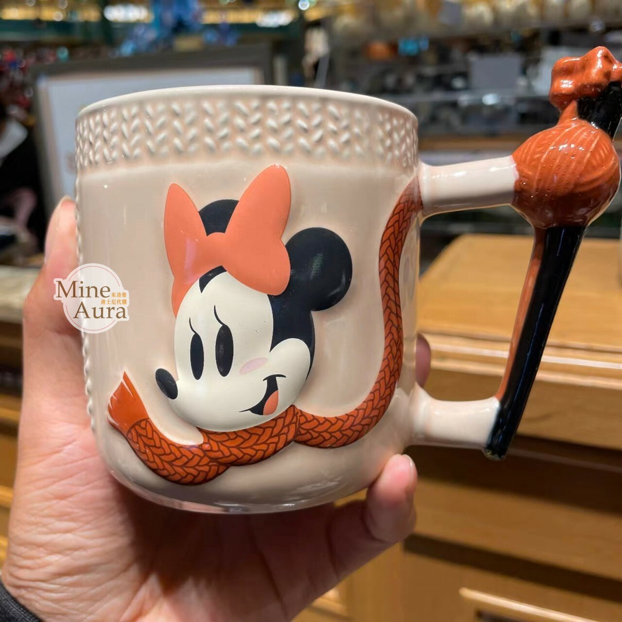 (限時特價) 米妮 Minnie 立體 毛線圍巾圖案 馬克杯 水杯 -上海迪士尼樂園
