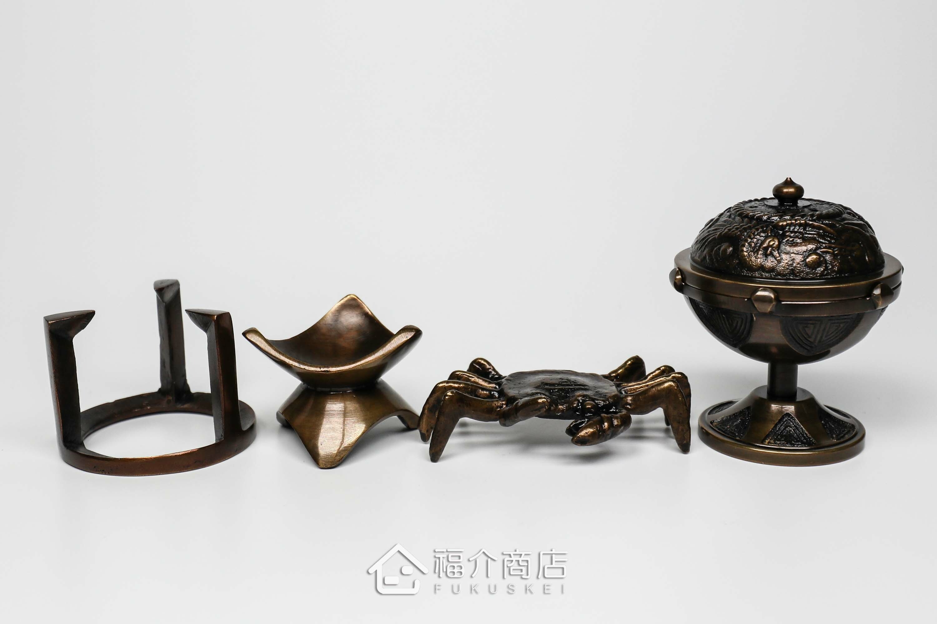 銅製的茶壺蓋置