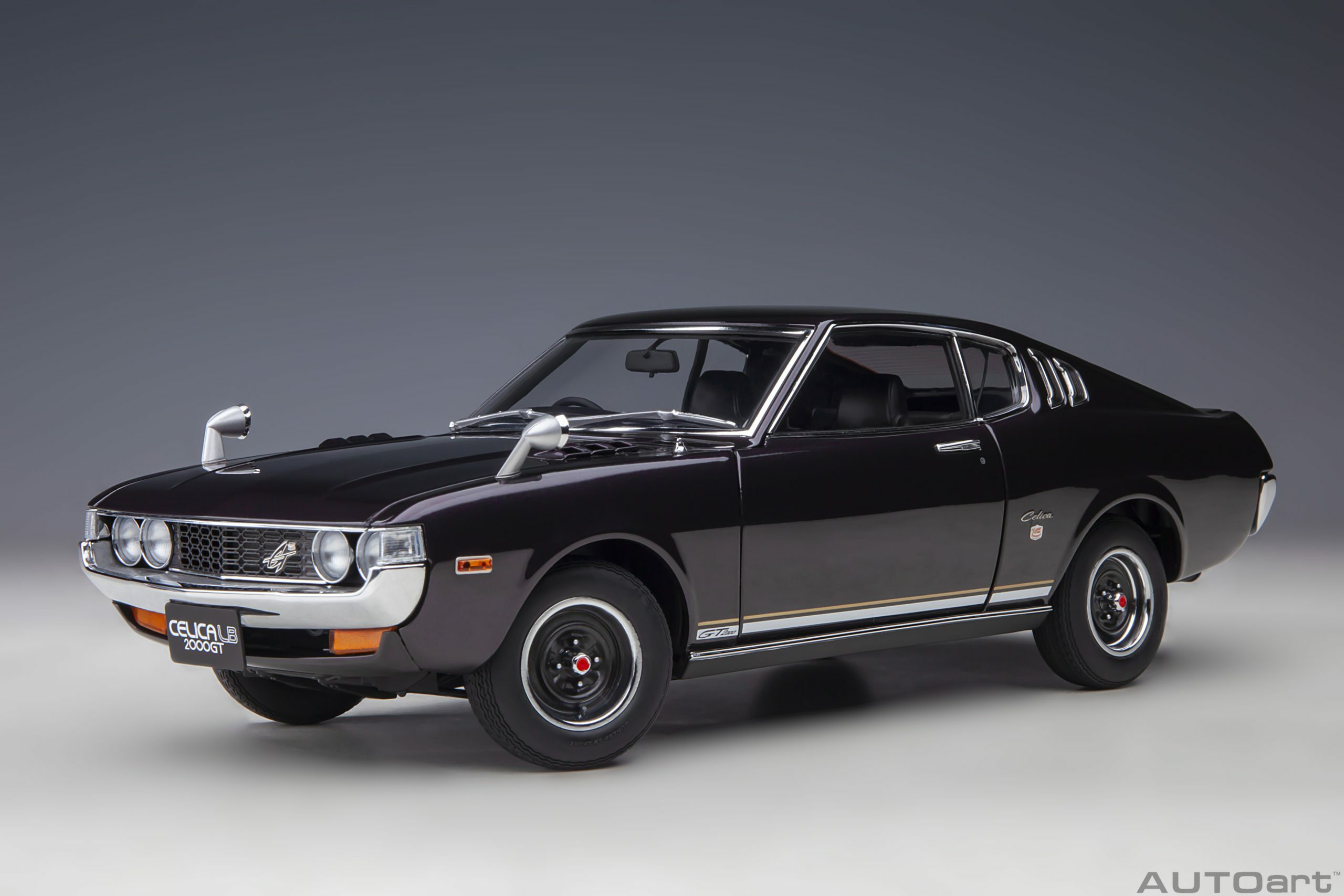 1/18 AUTOART Toyota Celica Liftback 2000GT (RA25) 1973 (Dark Purple Metallic) (78769)