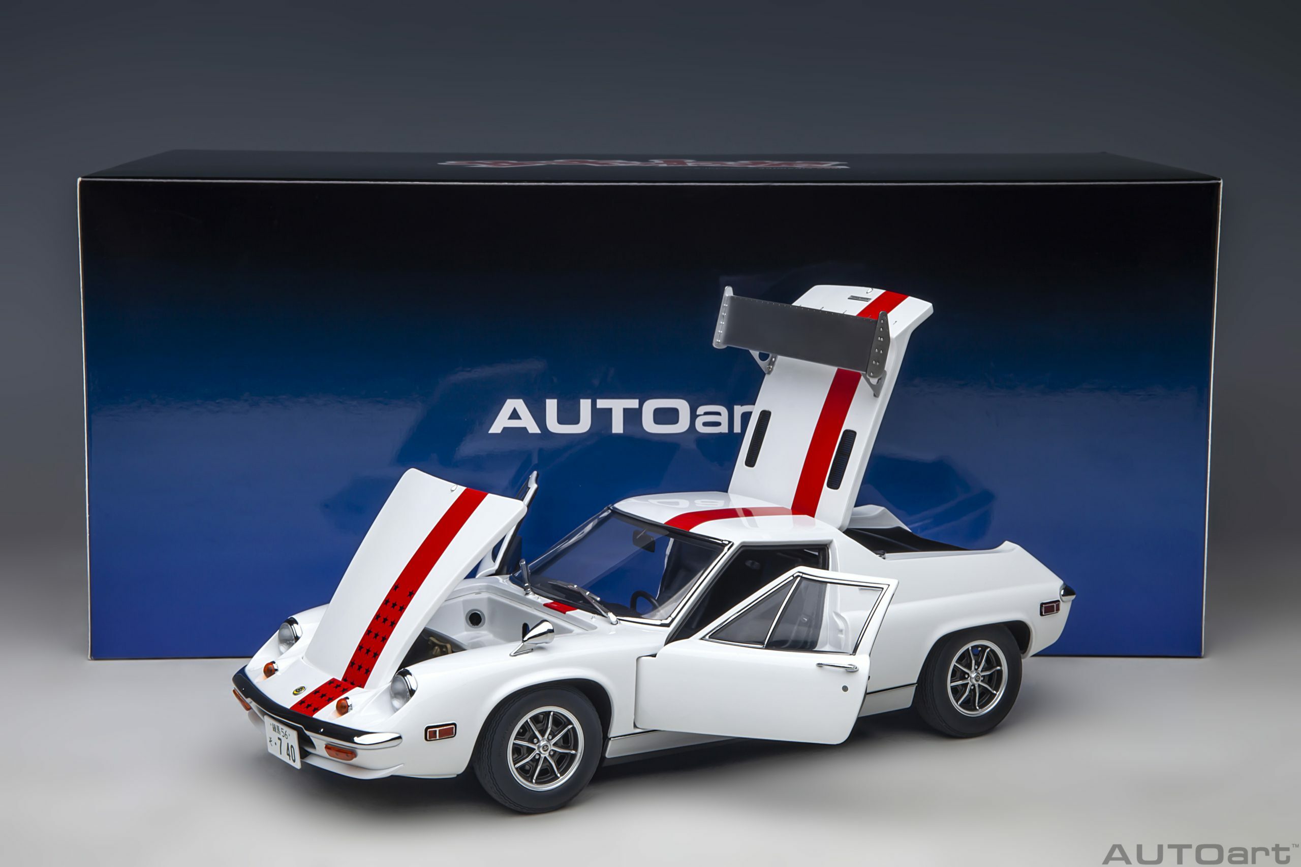 預訂(訂金$300) (預訂價$1584): 1/18 AUTOART Lotus Europa Specia