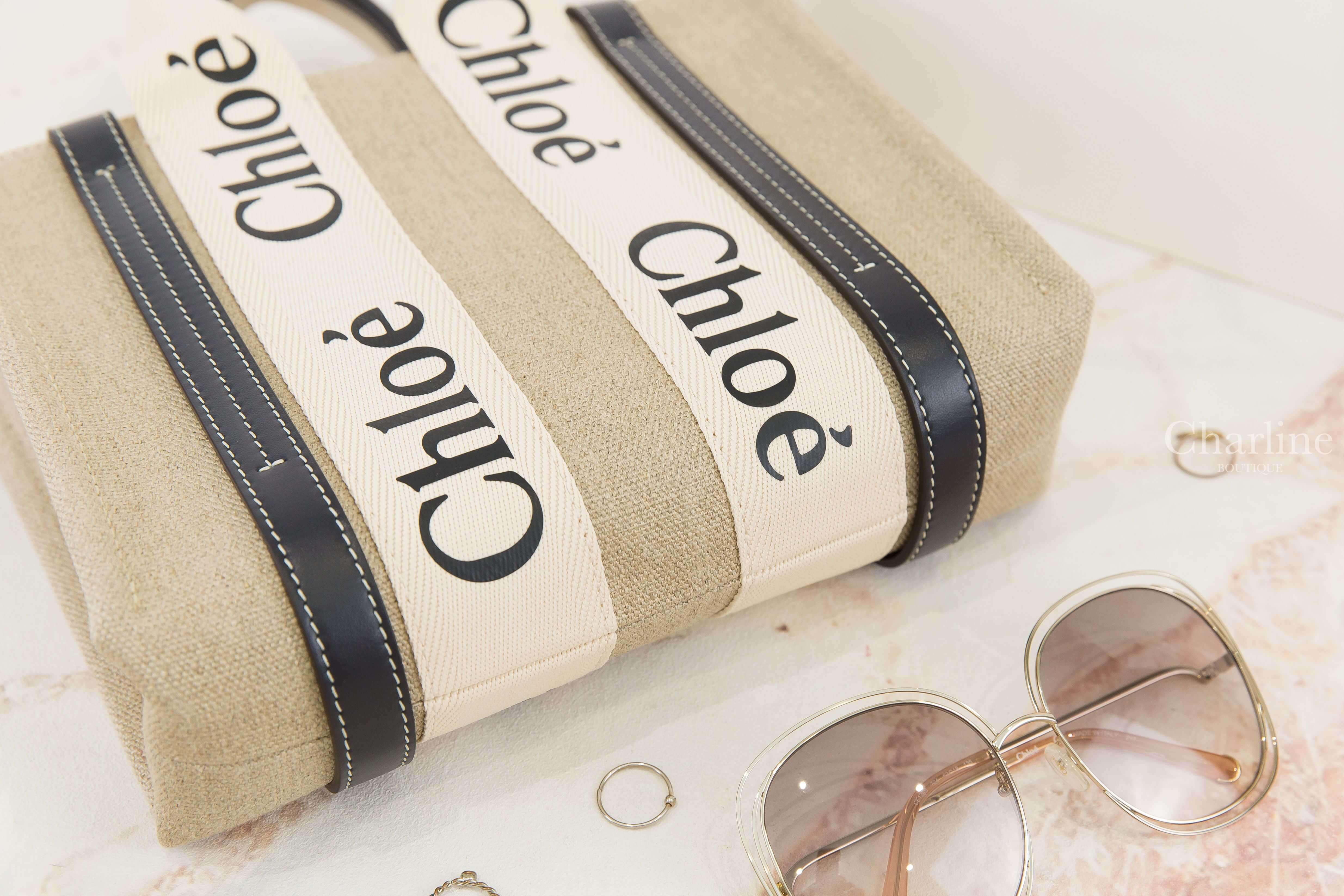 Chloe Small Woody Tote Bag 米白色帆布拼藍黑色皮革黑Logo小型提把肩背托特包-Charline Boutique 精品代購