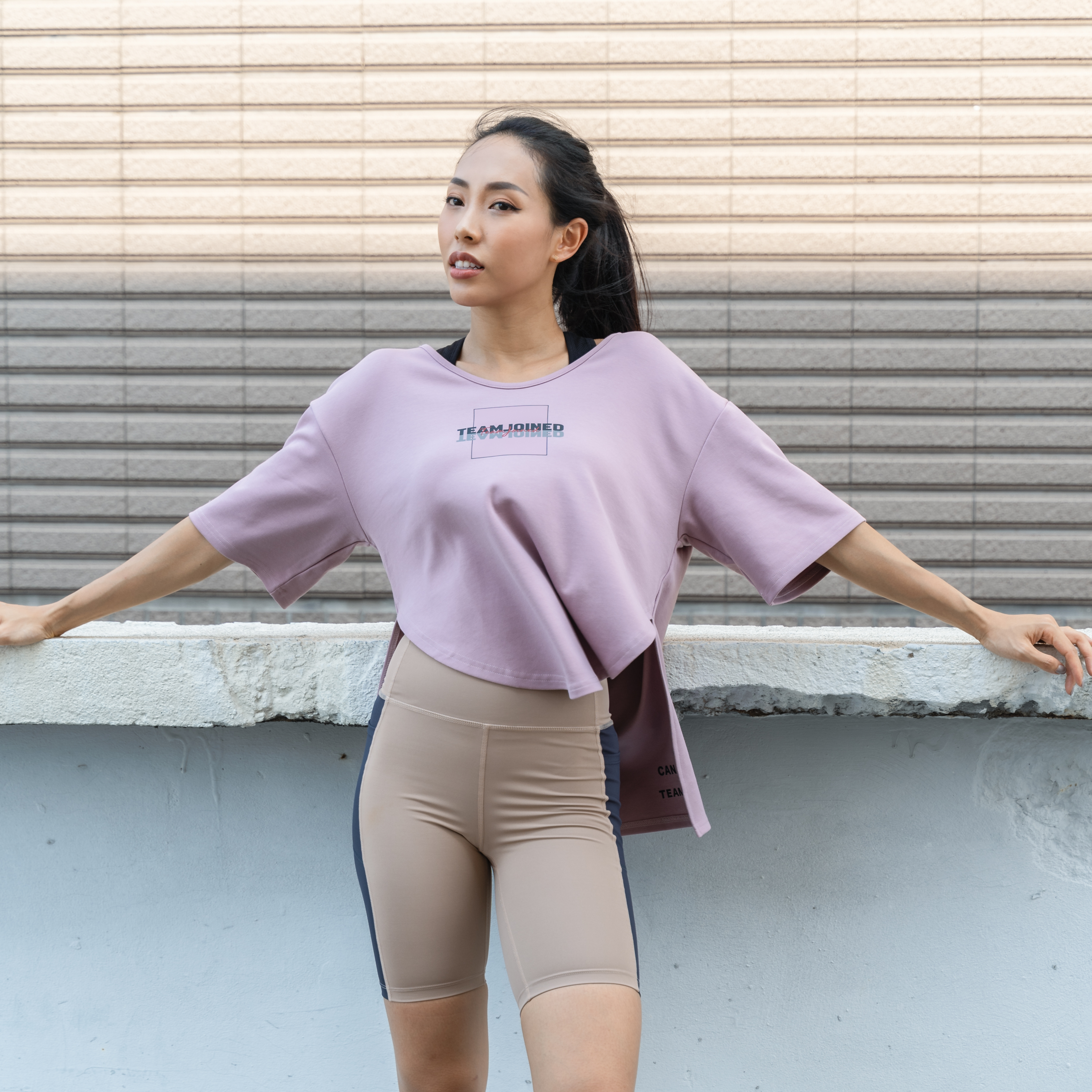 TeamJoined 不規則寬版上衣 女裝 運動風穿搭