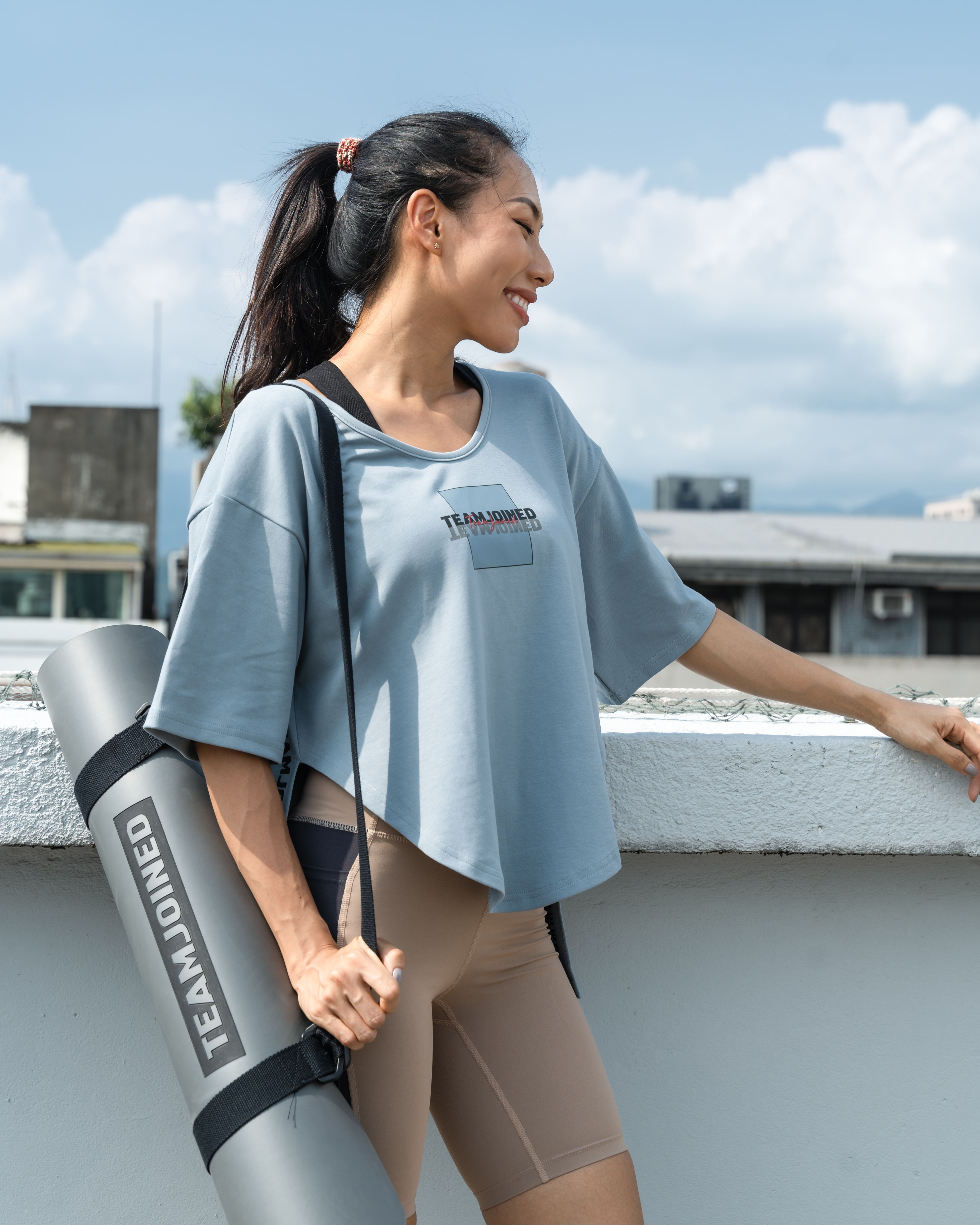 TeamJoined 不規則寬版上衣 女裝 運動風穿搭