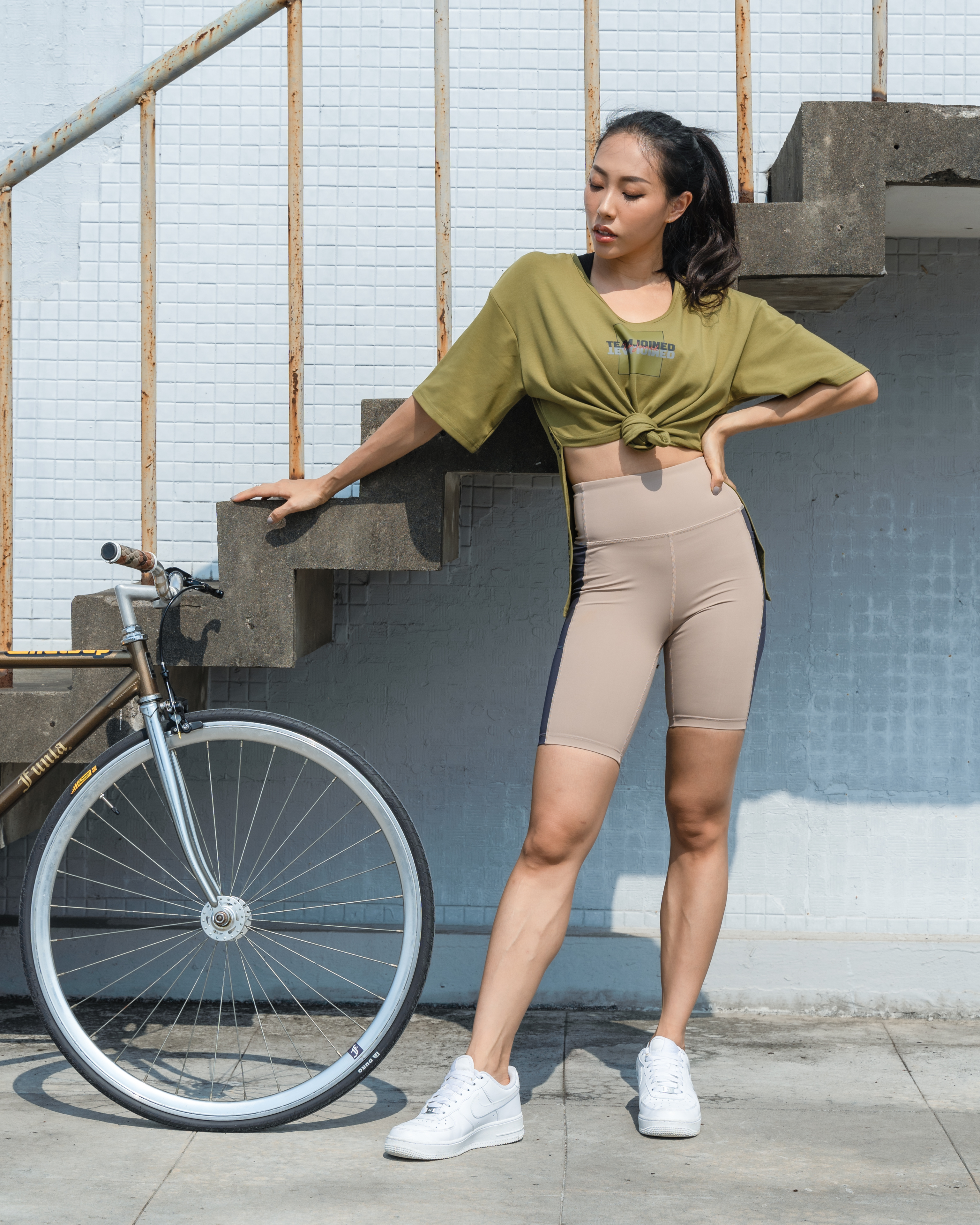 TeamJoined 不規則寬版上衣 女裝 運動風穿搭