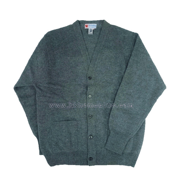 TE牌: 純羊毛開鈕長袖毛衣 (36-44碼)