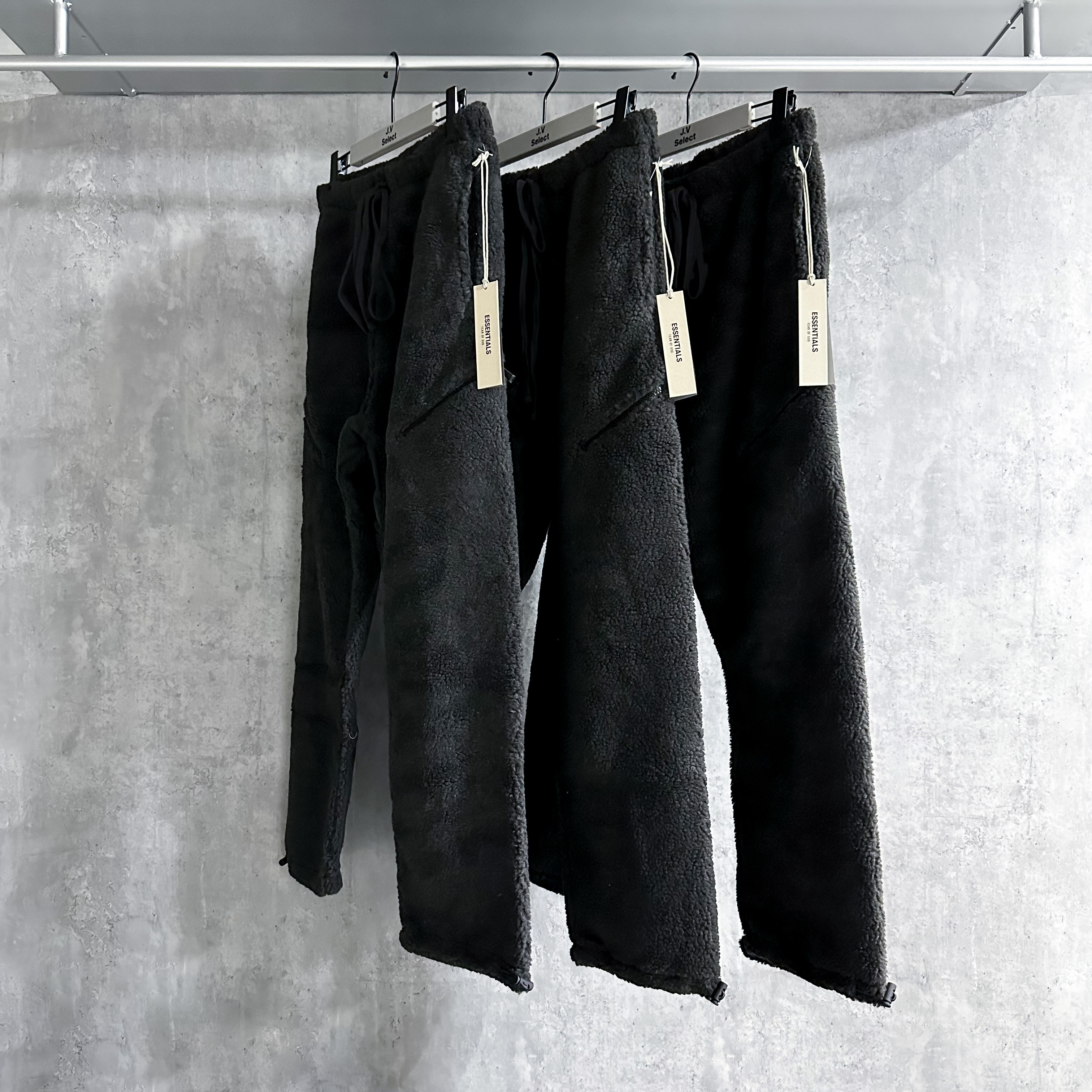 受発注 essentials polar fleece pants 即完売品 - パンツ