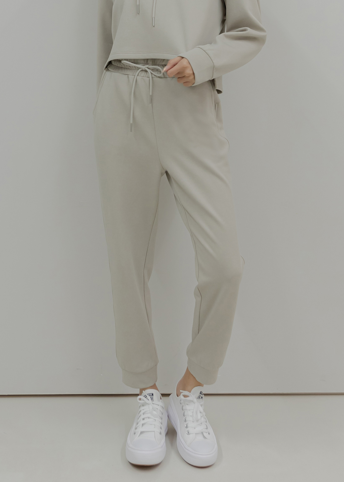 內刷毛刺繡修身長褲- Sand Heather