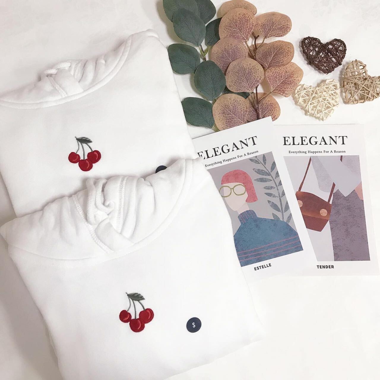 HOLLISTER CHERRY CROPPED HOODIES