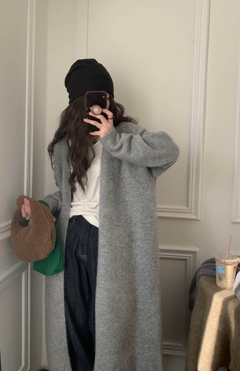 ᴷᴼᴿᴱᴬ 🇰🇷 歐美慵懶時尚過膝長版針織罩衫 （兩色）