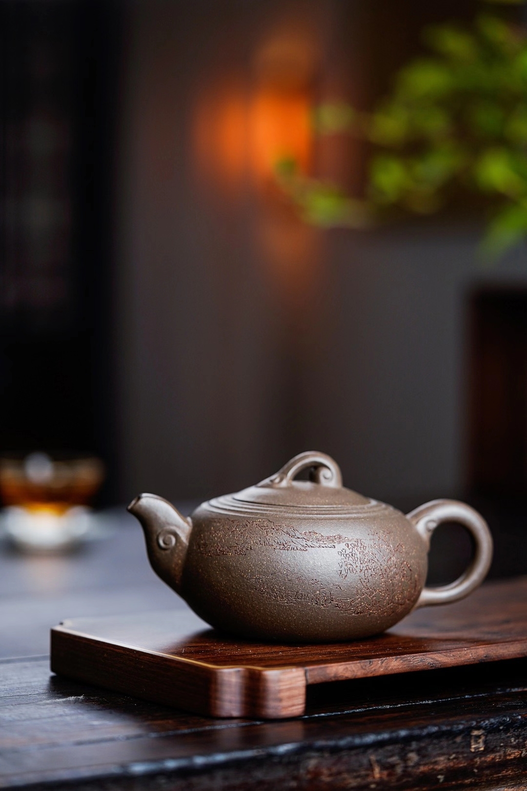 【如意線韻】-- 寒潭映白月，秋雨上青苔。