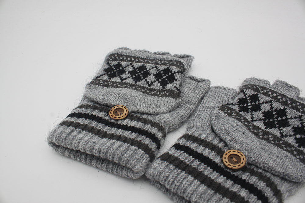 【肌暖】男士經典菱格半指釣魚手套丨M5222