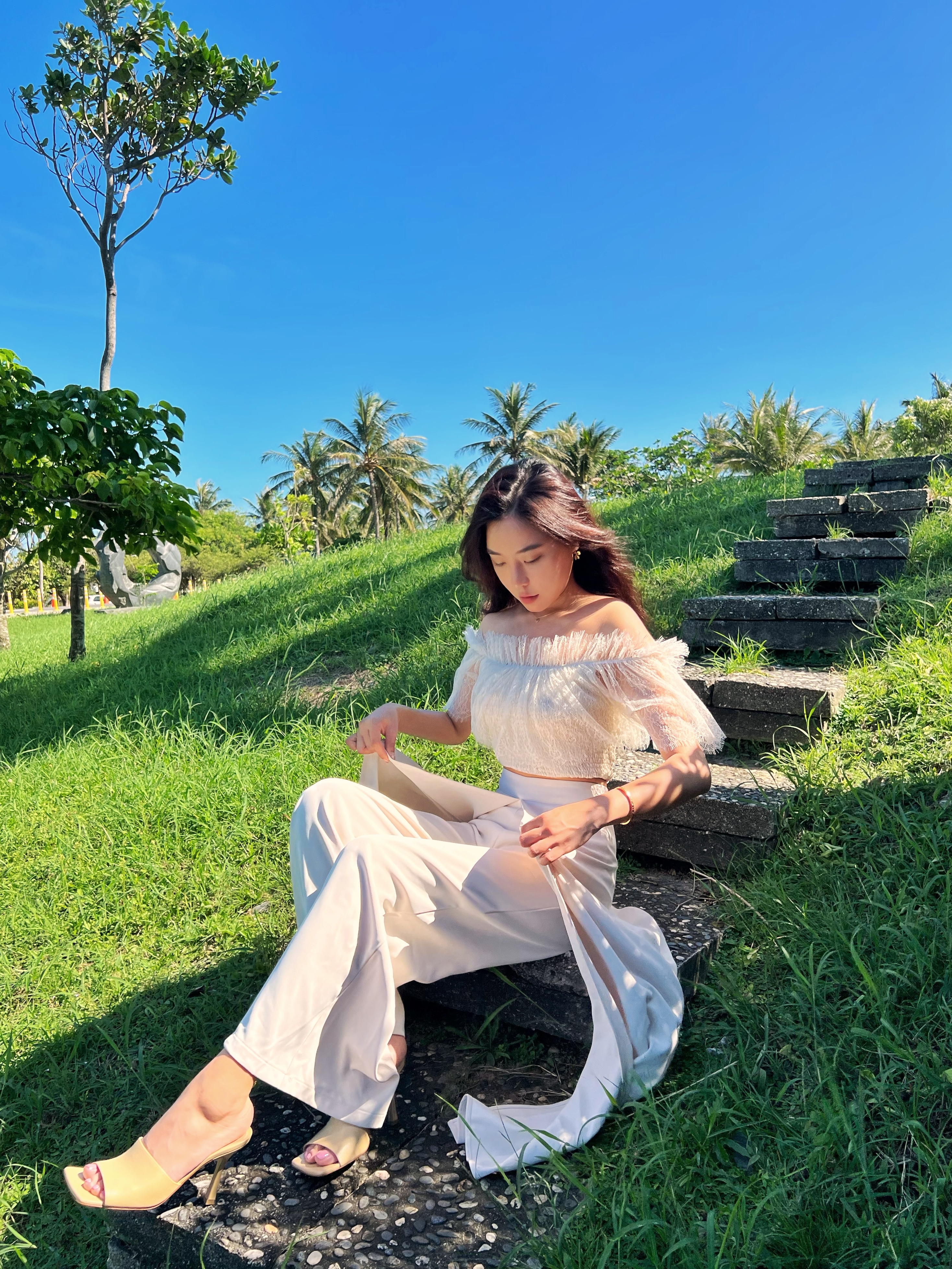 Sublime 令人讚嘆的美  平口蕾絲兩件式套裝