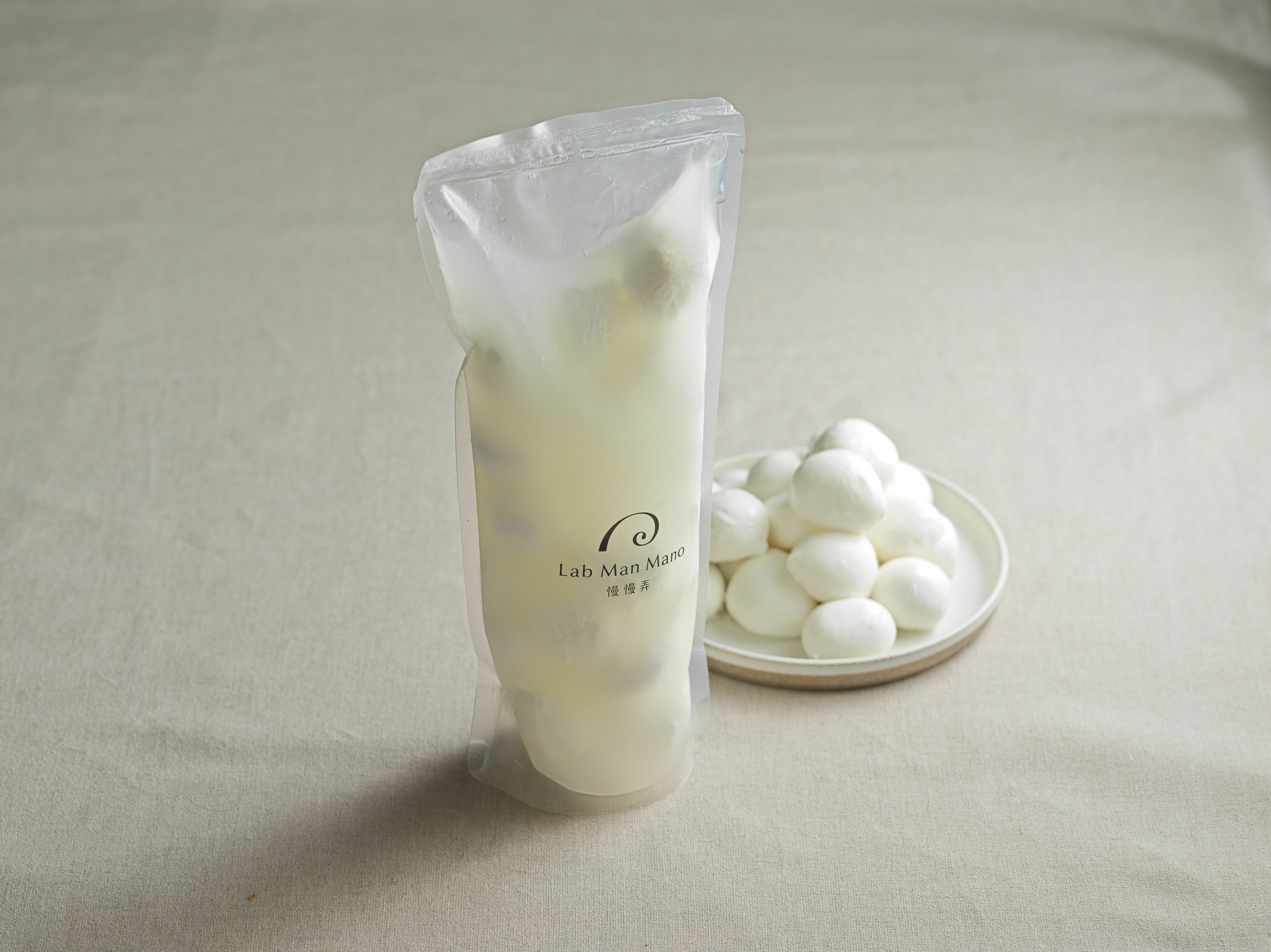 一口吃莫札瑞拉 400克