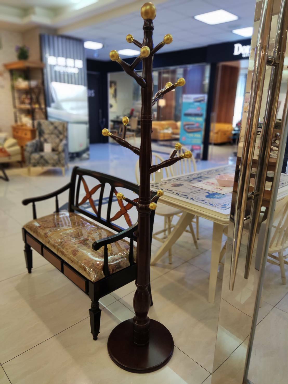 衣帽架-棕色金球[ABM-040]