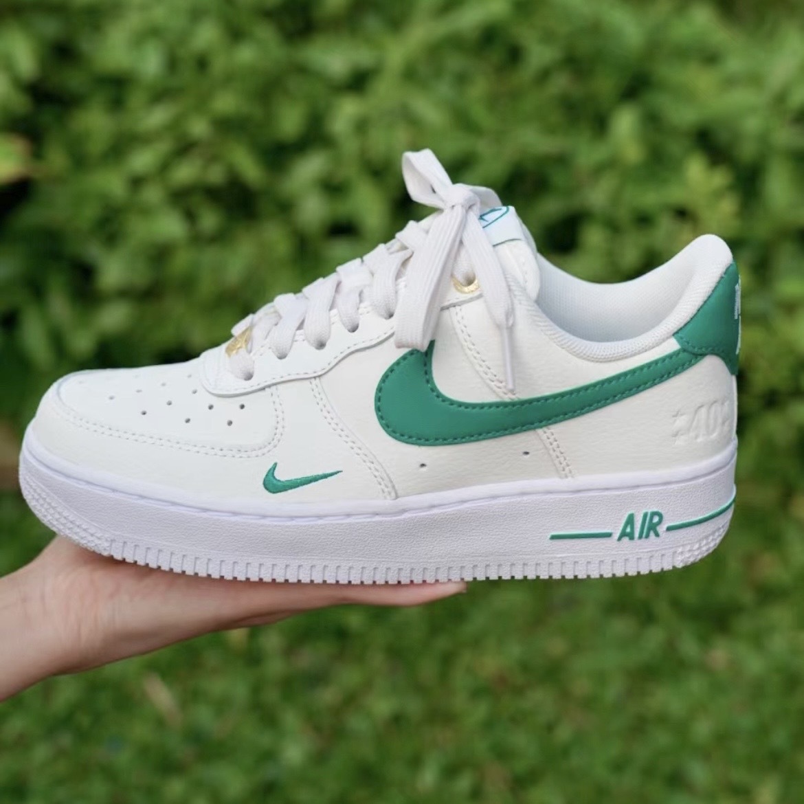 WMNS Nike Air Force 1 '07 SE 40th 米綠40周年紀念款DQ7582-101