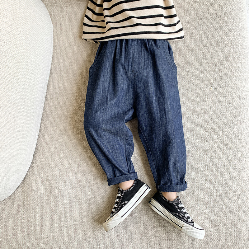 日系寬鬆手感極軟牛仔褲