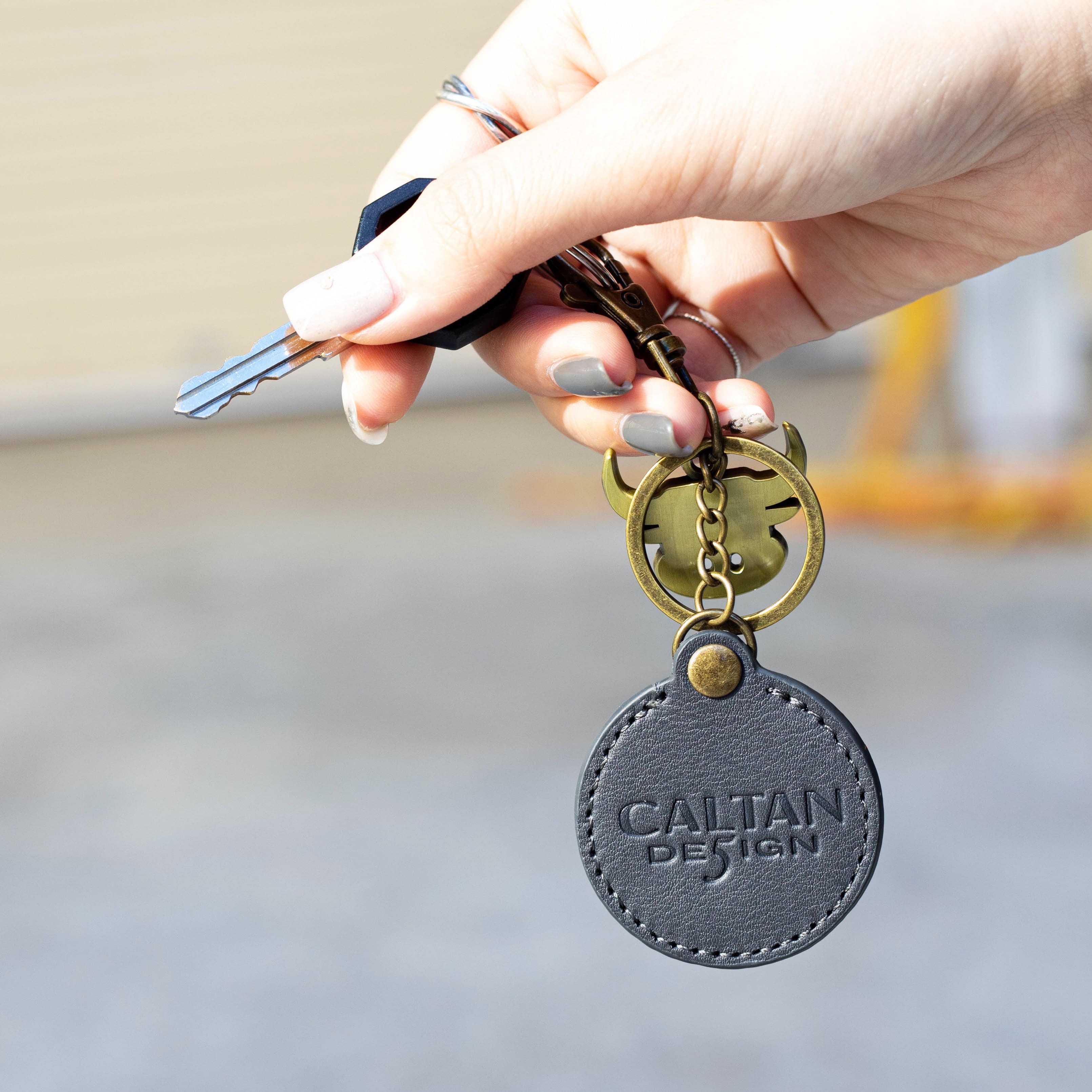 真皮訂製圓形鑰匙圈-兩色(912501)