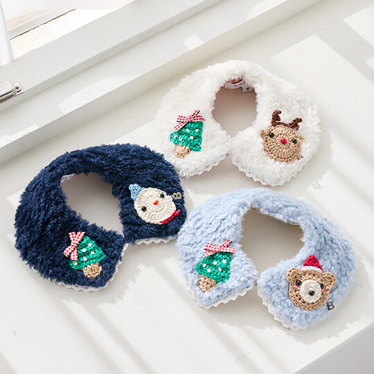 Bow Bow Christmas Cape