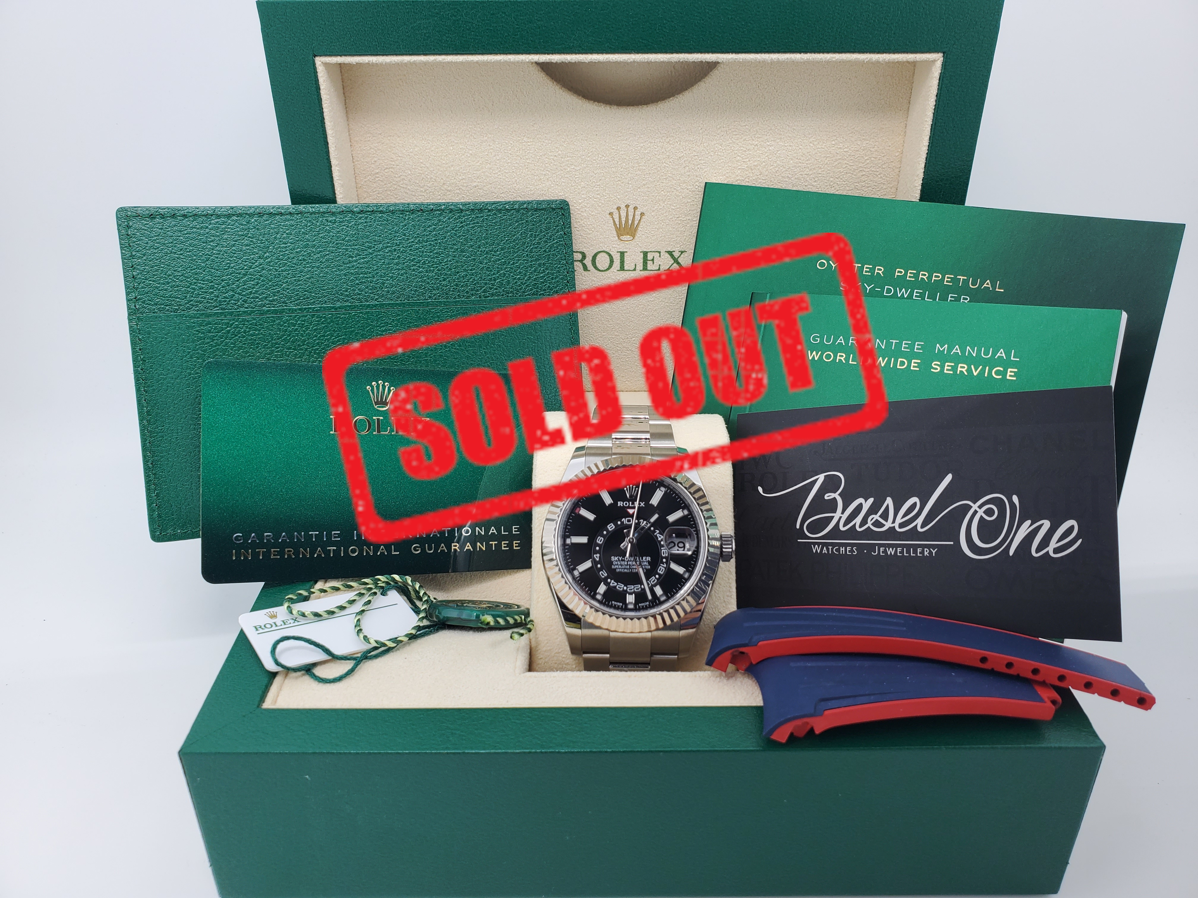 PRE-OWNED ROLEX 326934 SKY DWELLER STAINLESS STEEL BLACK GMT DATE 42mm