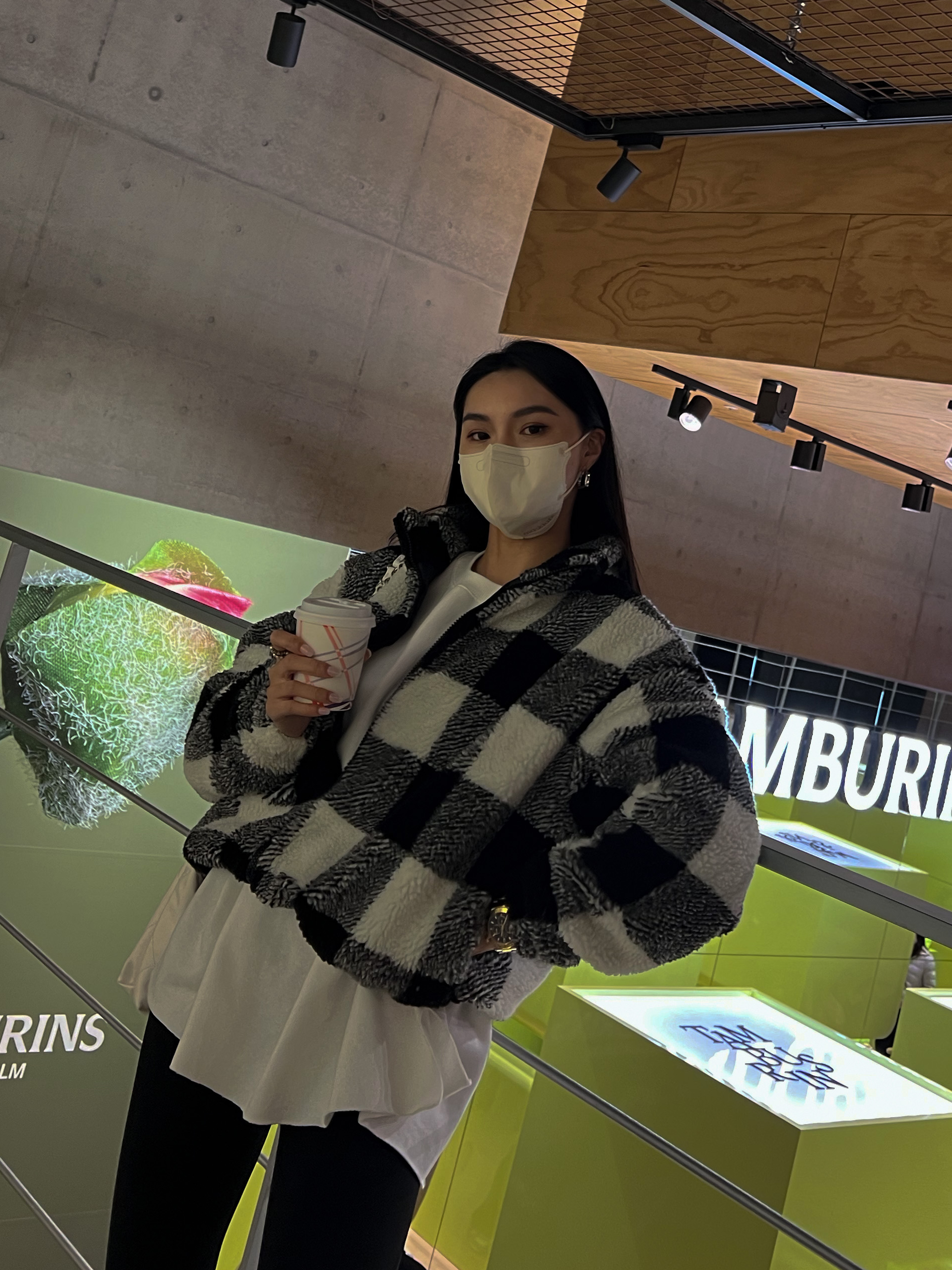 黑白格紋抽繩外套