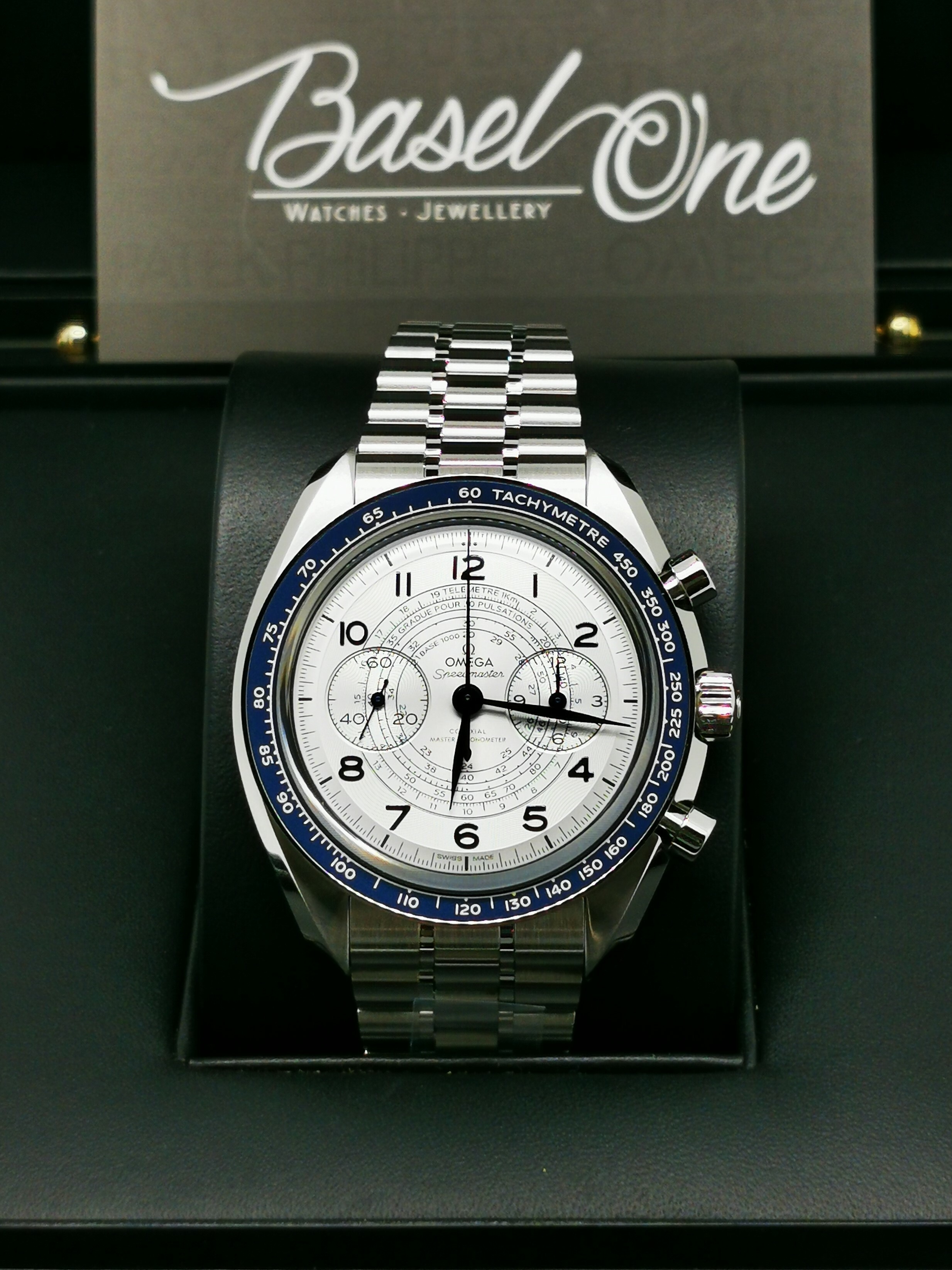 BRAND NEW OMEGA SPEEDMASTER 329.30.43.51.02.001 32930435102001 CHRONOSCOPE SILVER DIAL STEEL CO‑AXIAL MASTER CHRONOMETER 43 MM