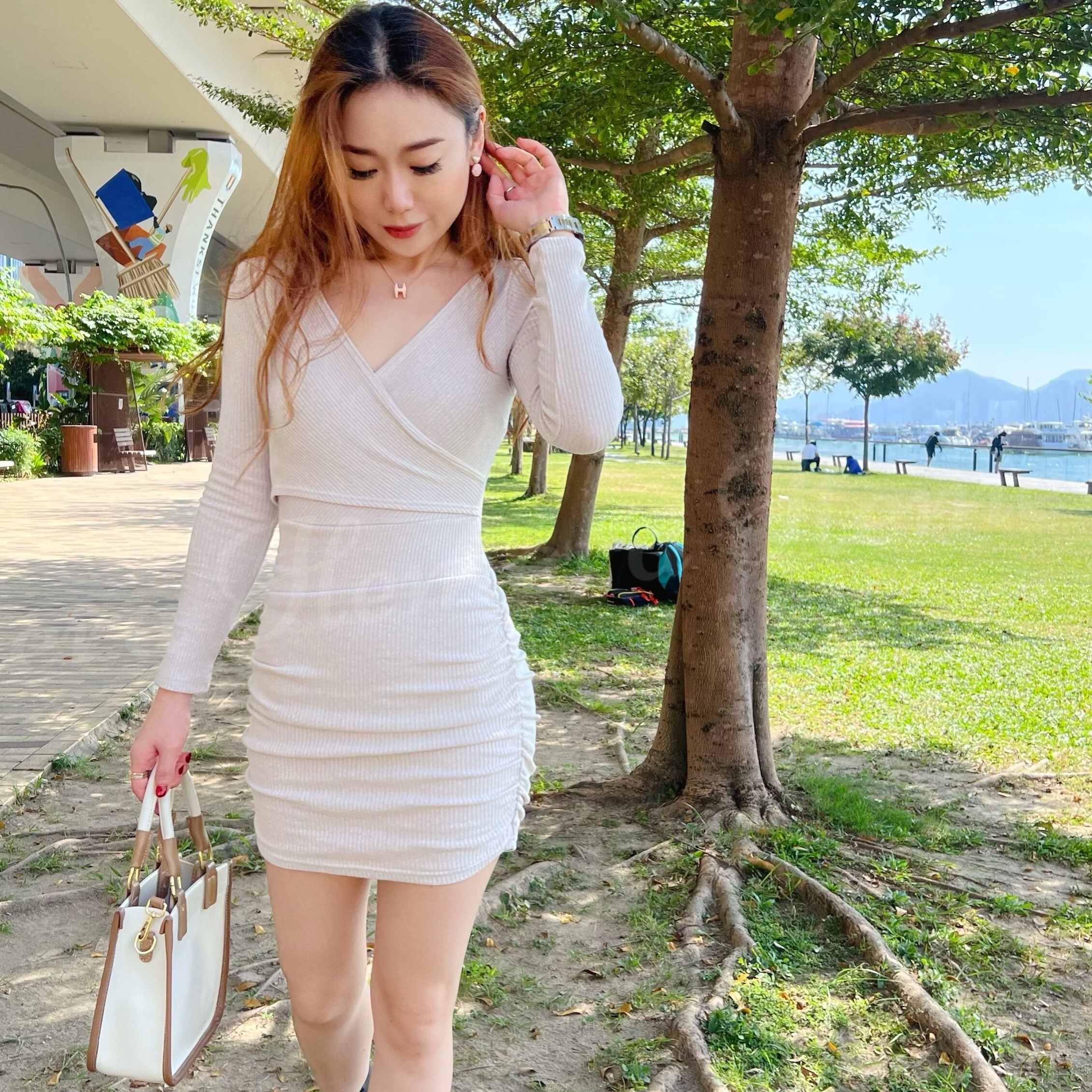 DR22W1206 V領WARPPING  DESIGN 豬腸包臀裙