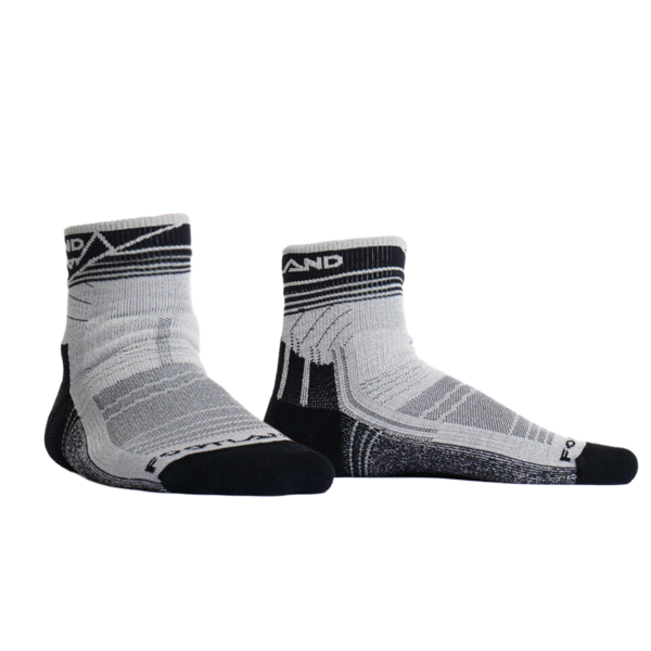 FOOTLAND HK短筒羊毛登山襪-AQ 群山系列（Hiking輕裝型羊毛襪款）