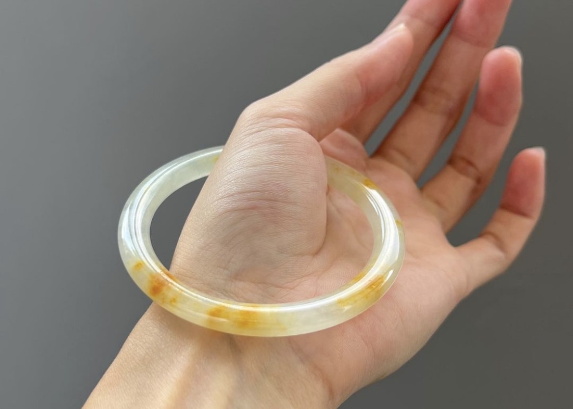 收藏級高冰黃翡細圓條