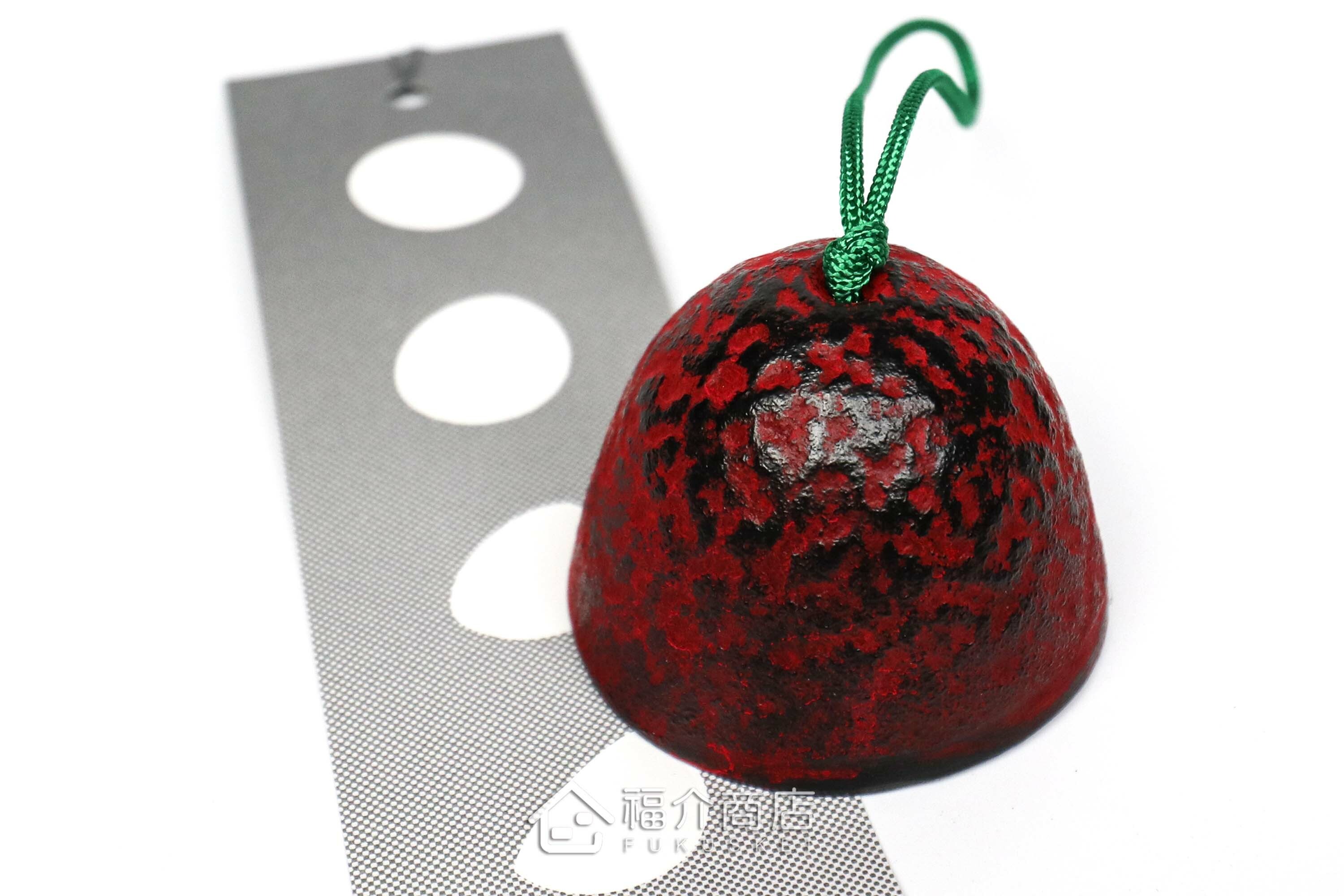 鑄鐵材質的紅色風鈴