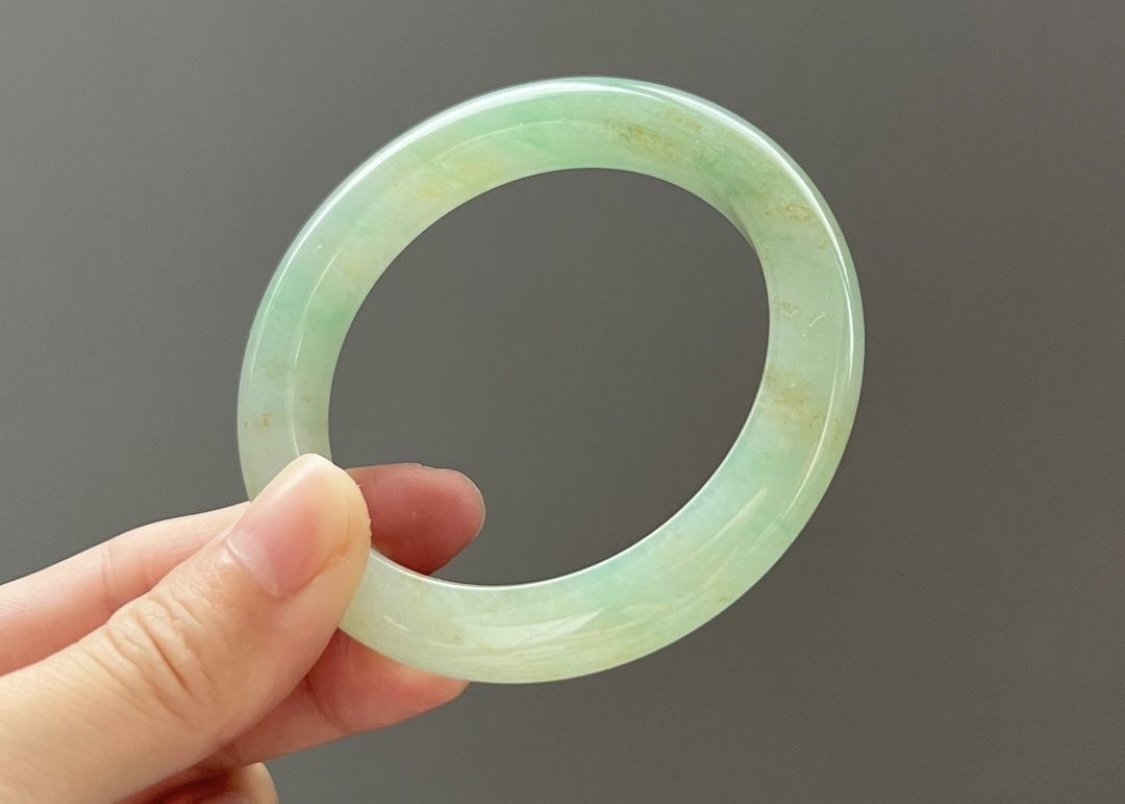 特色鐲正冰種黃加綠正圈