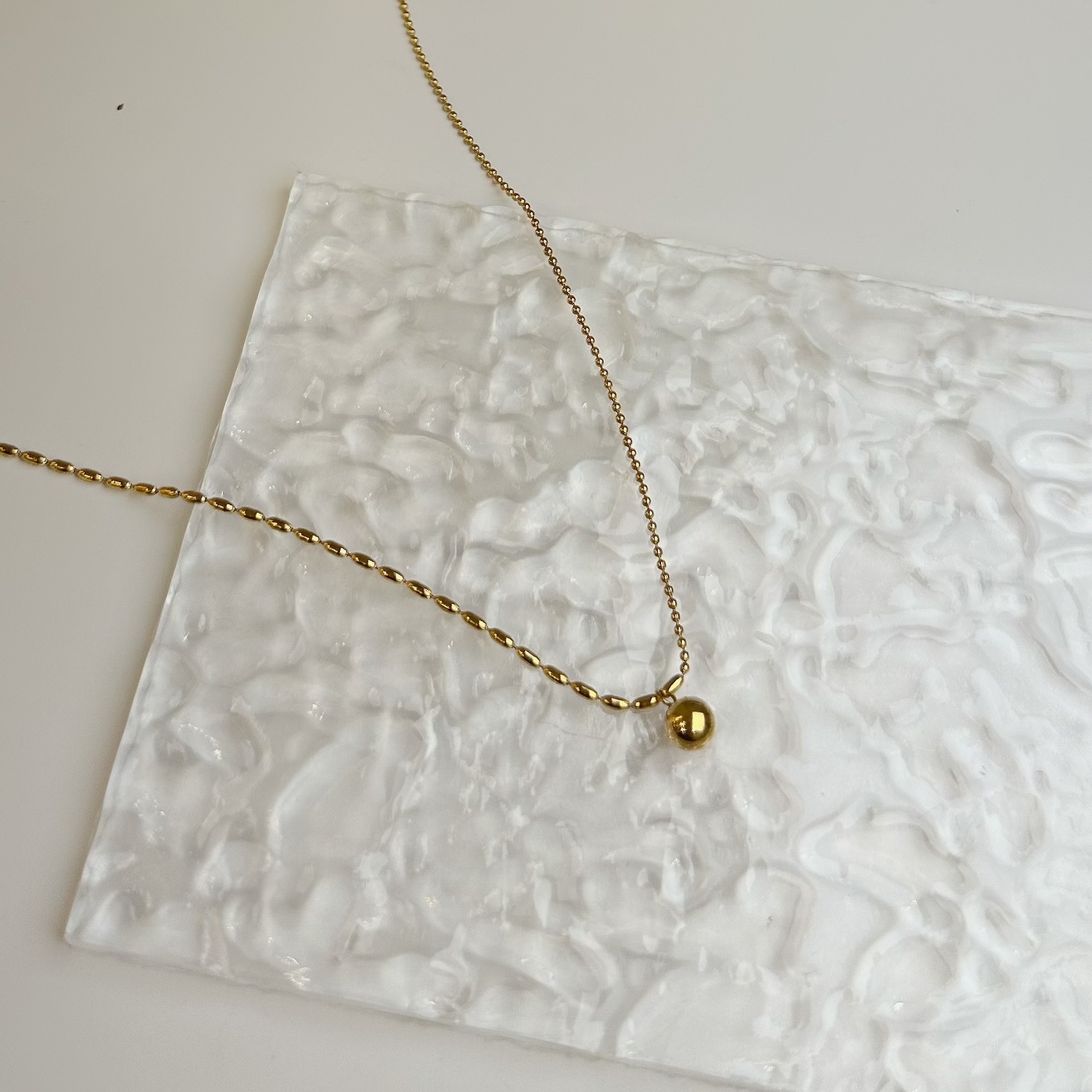 一點點．小金球頸鏈