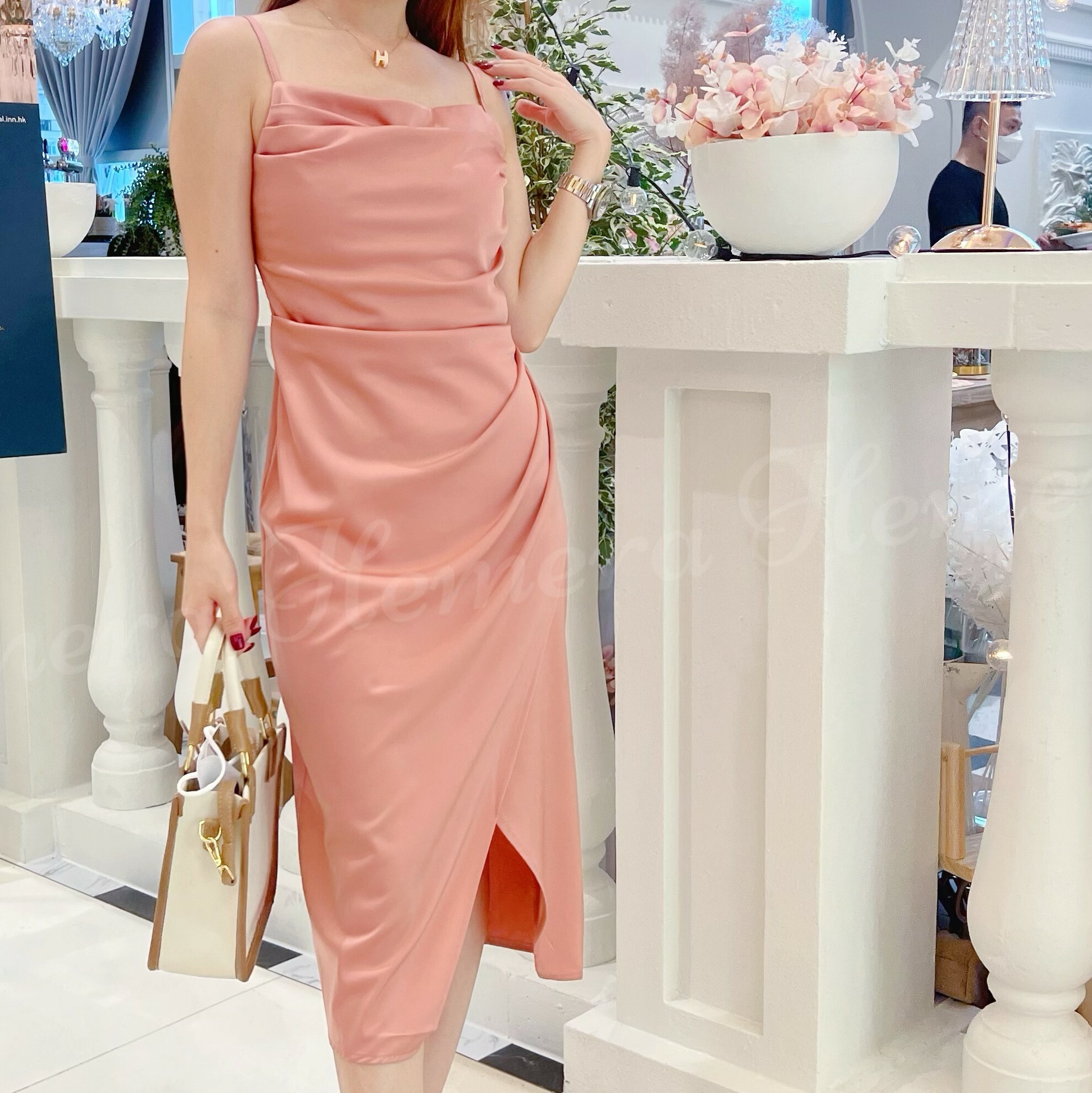 IN STOCK: DR22W1216 顯瘦高級吊帶中長裙