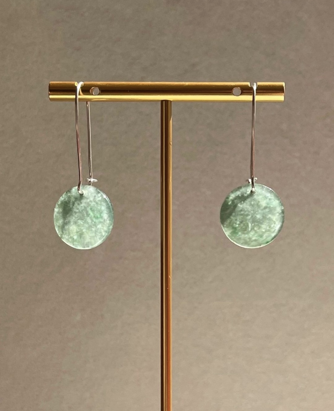 設計師系列白底飄花耳墜－湖水4