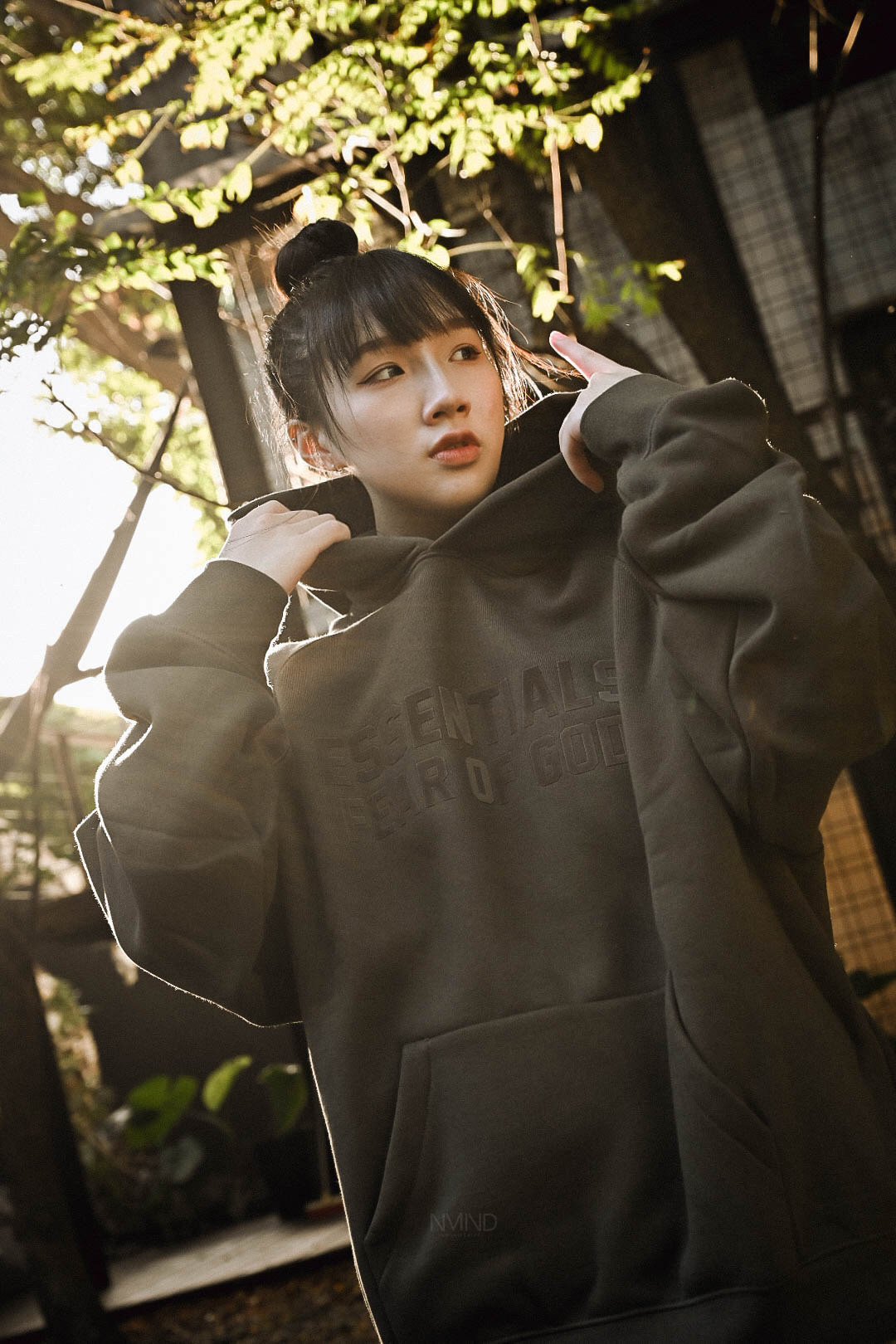 <線上SALE❤️‍🔥> ESSENTIALS 帽TEE 石灰黑