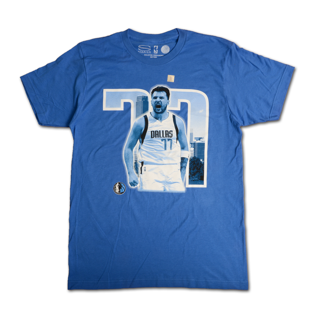 Stadium Essentials 達拉斯獨行俠隊 Luka Doncic Player Skyline T-Shirt