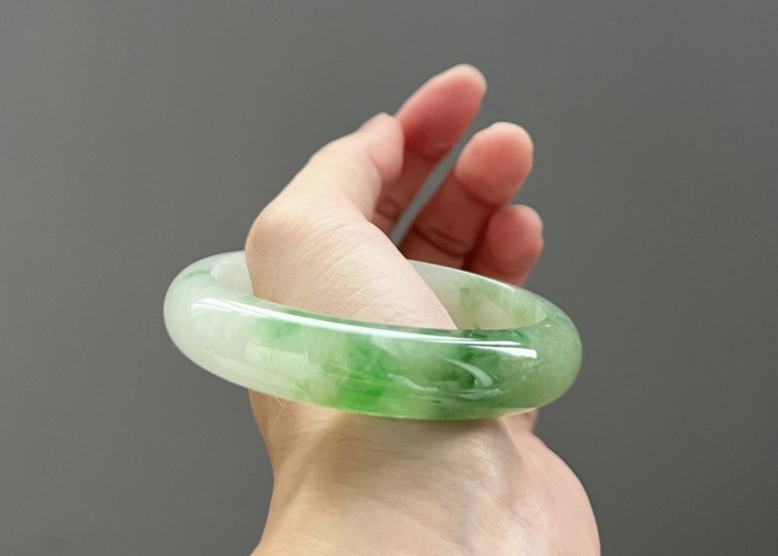 珍藏級陽綠貴妃翡翠