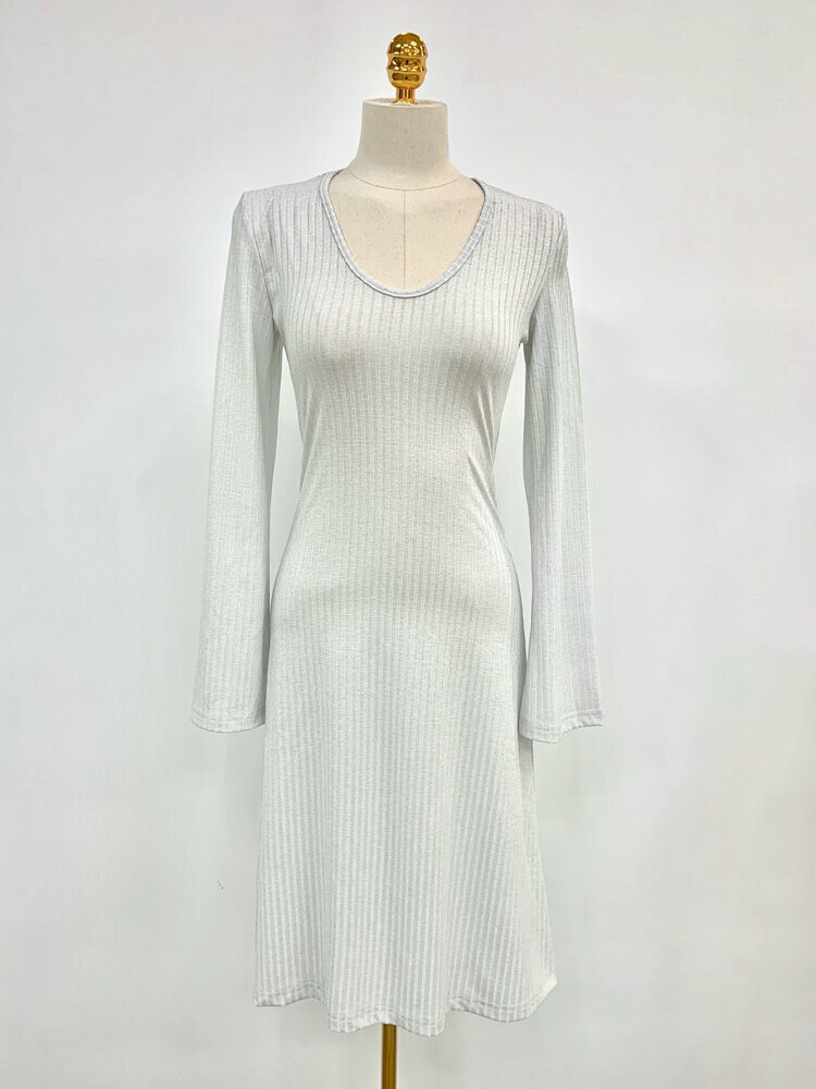 Silver twinkle 銀色長袖針織洋裝