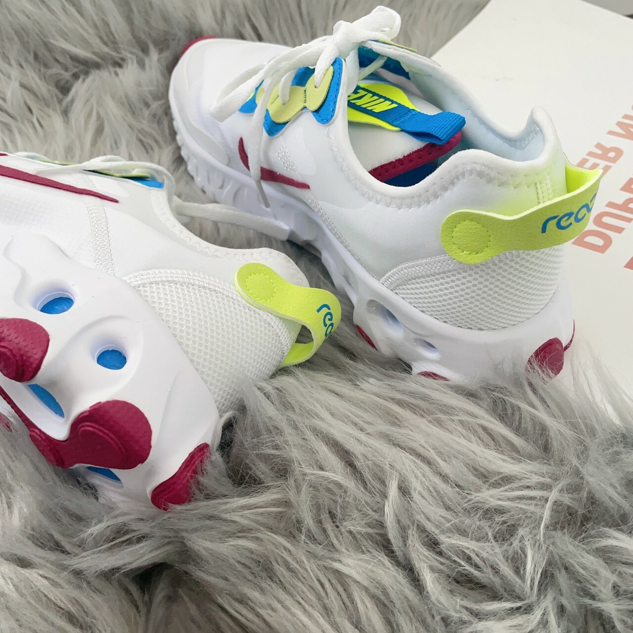 NIKE REACT ART3MIS 白湖水綠 運動休閒鞋