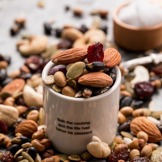 Y2: 心安有機 - 有機綜合湖鹽果仁 250g