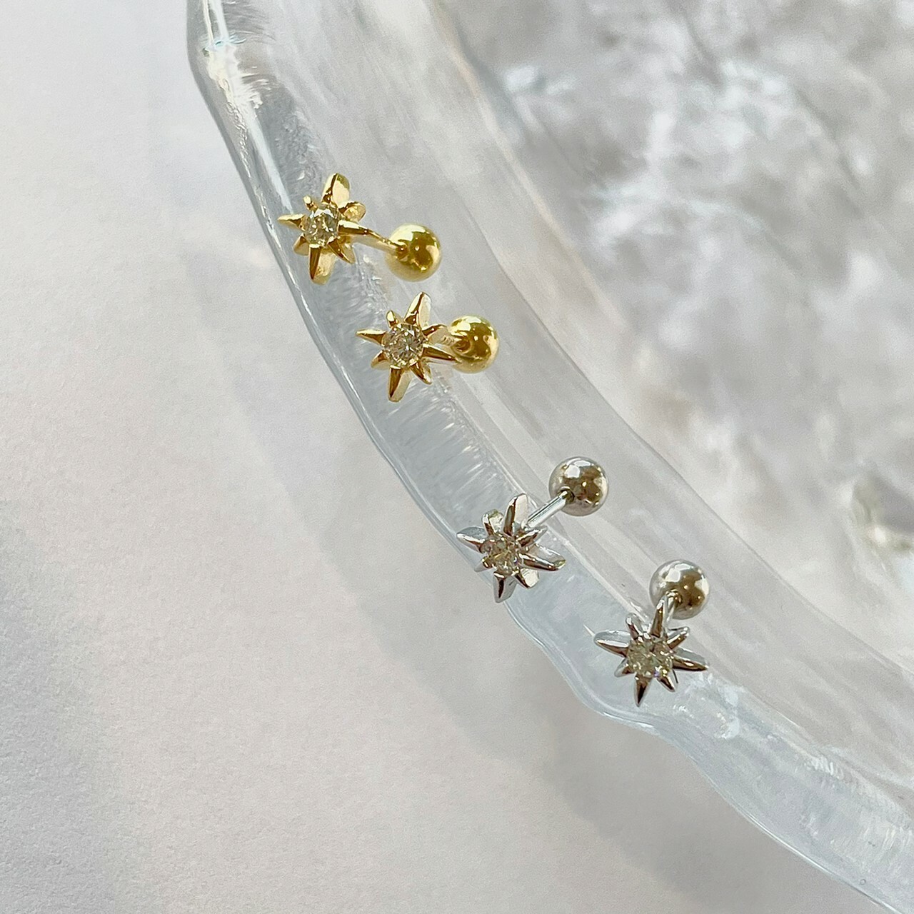 |簡約|八芒星 • 轉珠耳環 • 純銀耳針 • 睡覺可戴 • 可碰水 S925