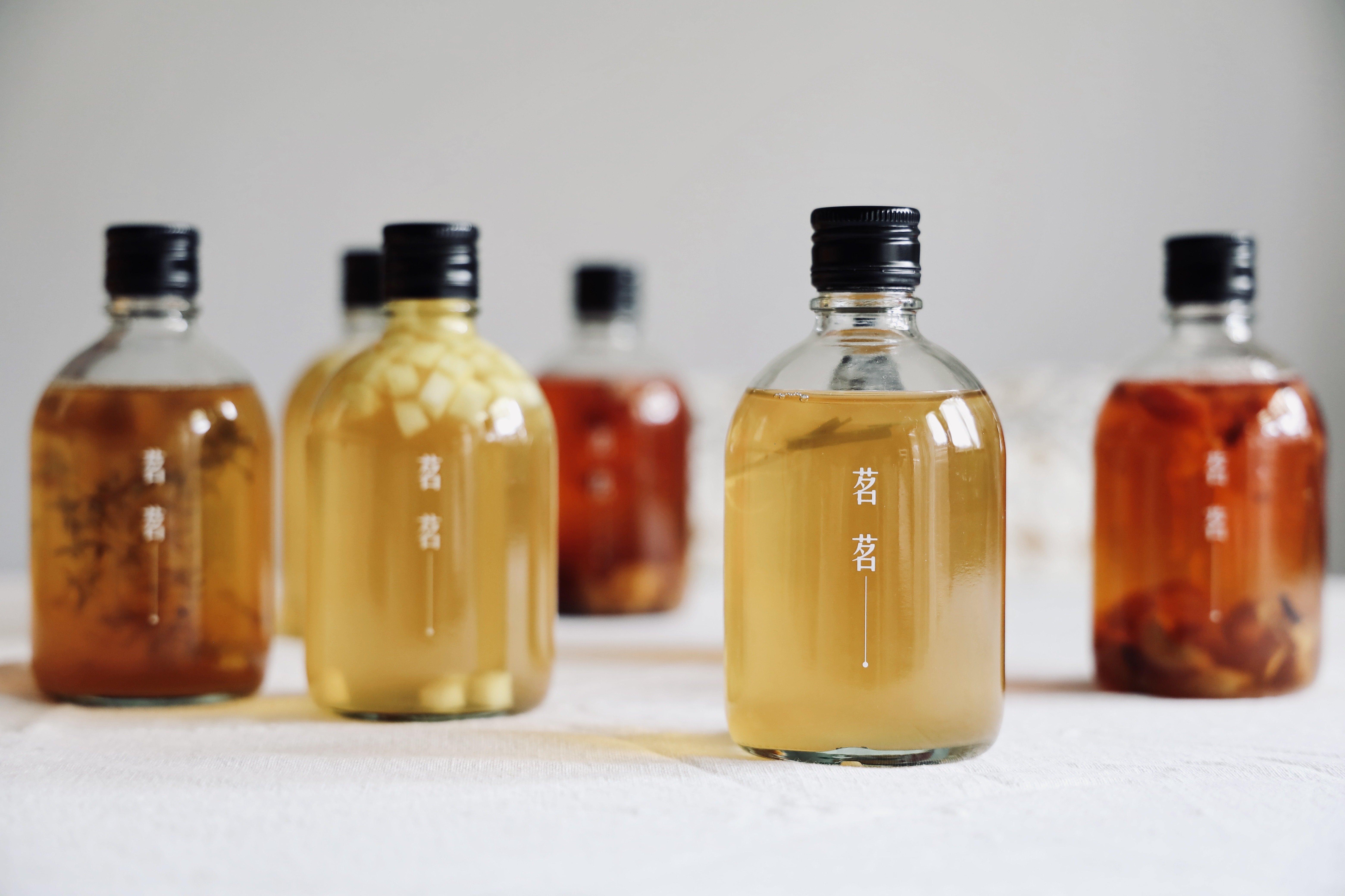 茗茗茶香檳｜草生愛文芒果