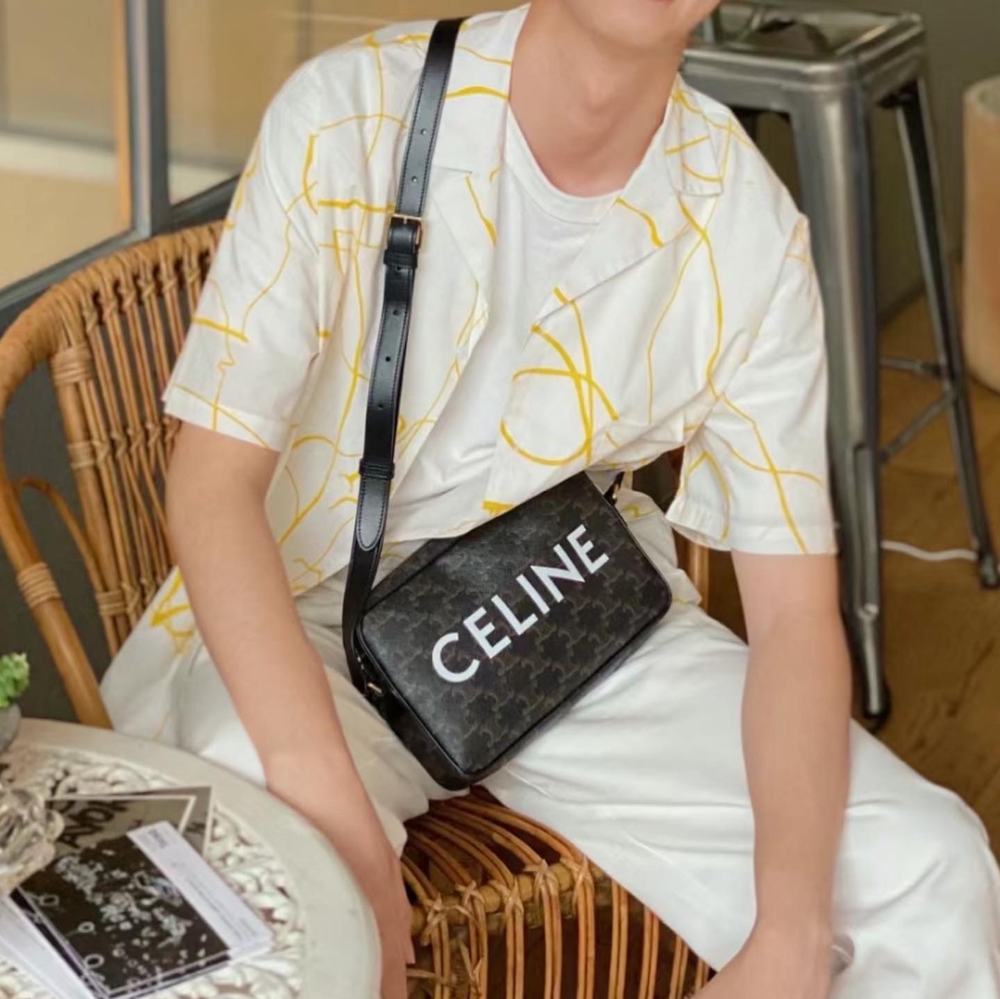 Celine Triomphe 老花郵差包